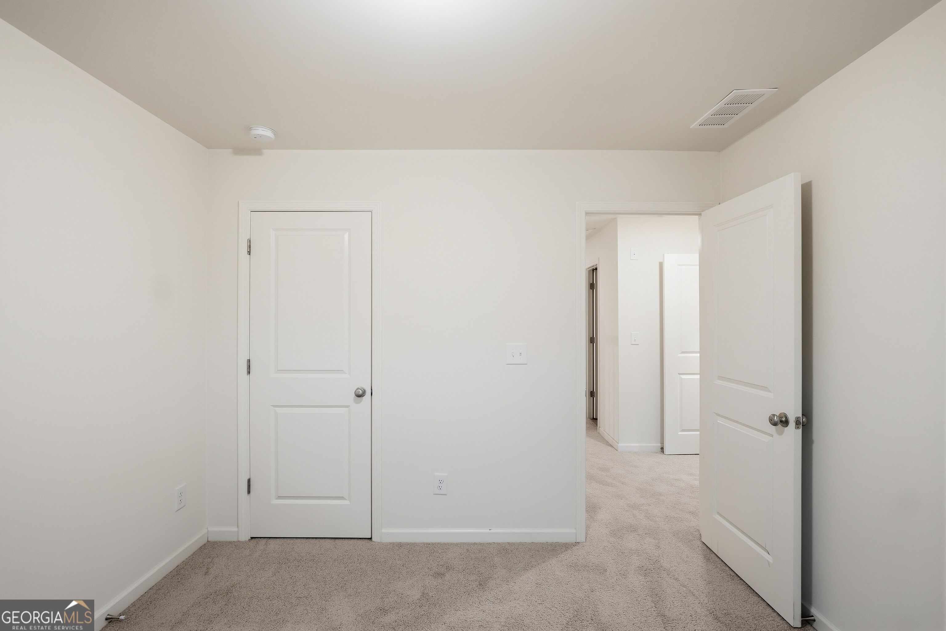 5267 Mill Way Property Photo 14