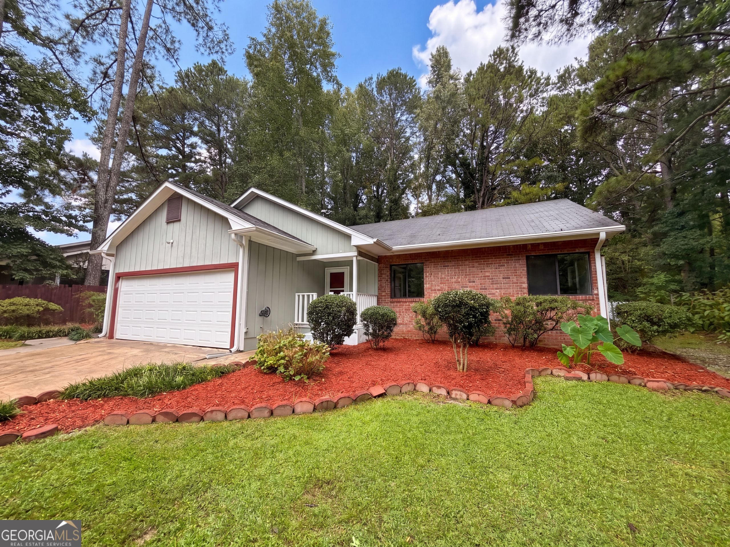 5330 Garvey Drive Property Photo 1