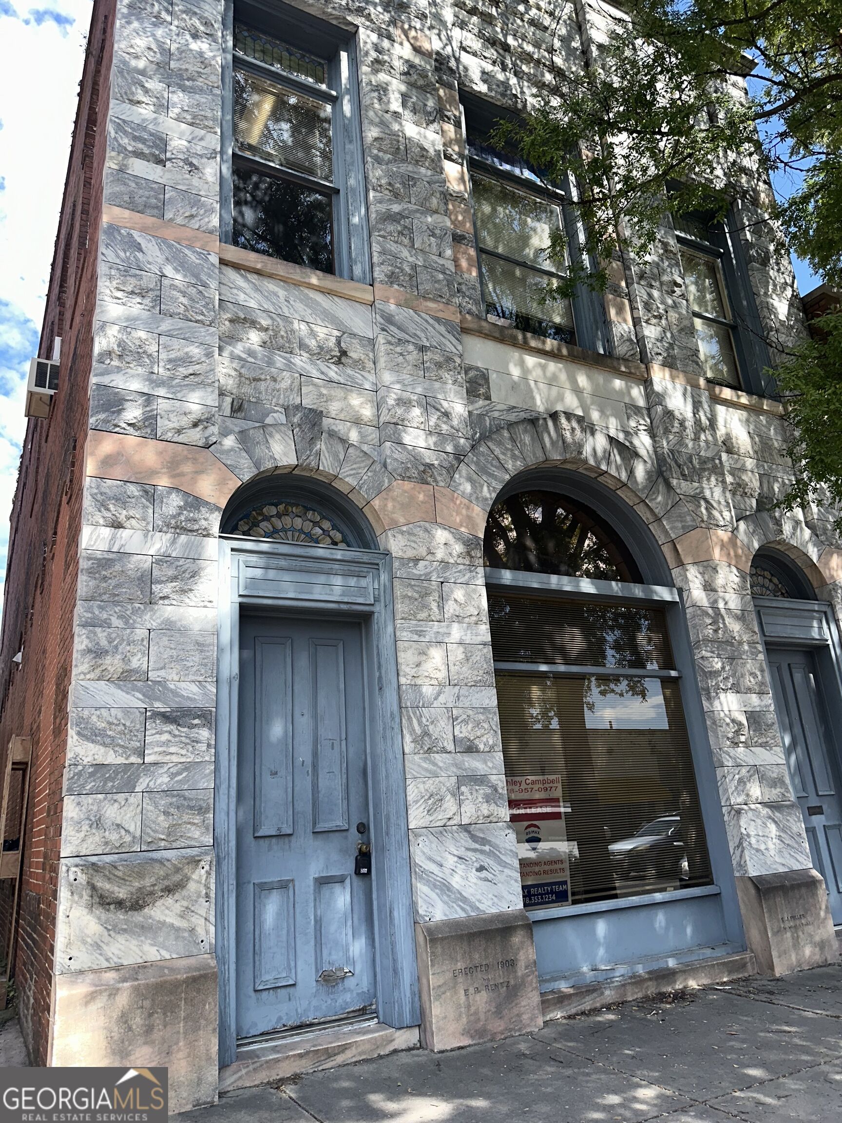 109 S Jefferson Street Property Photo 2