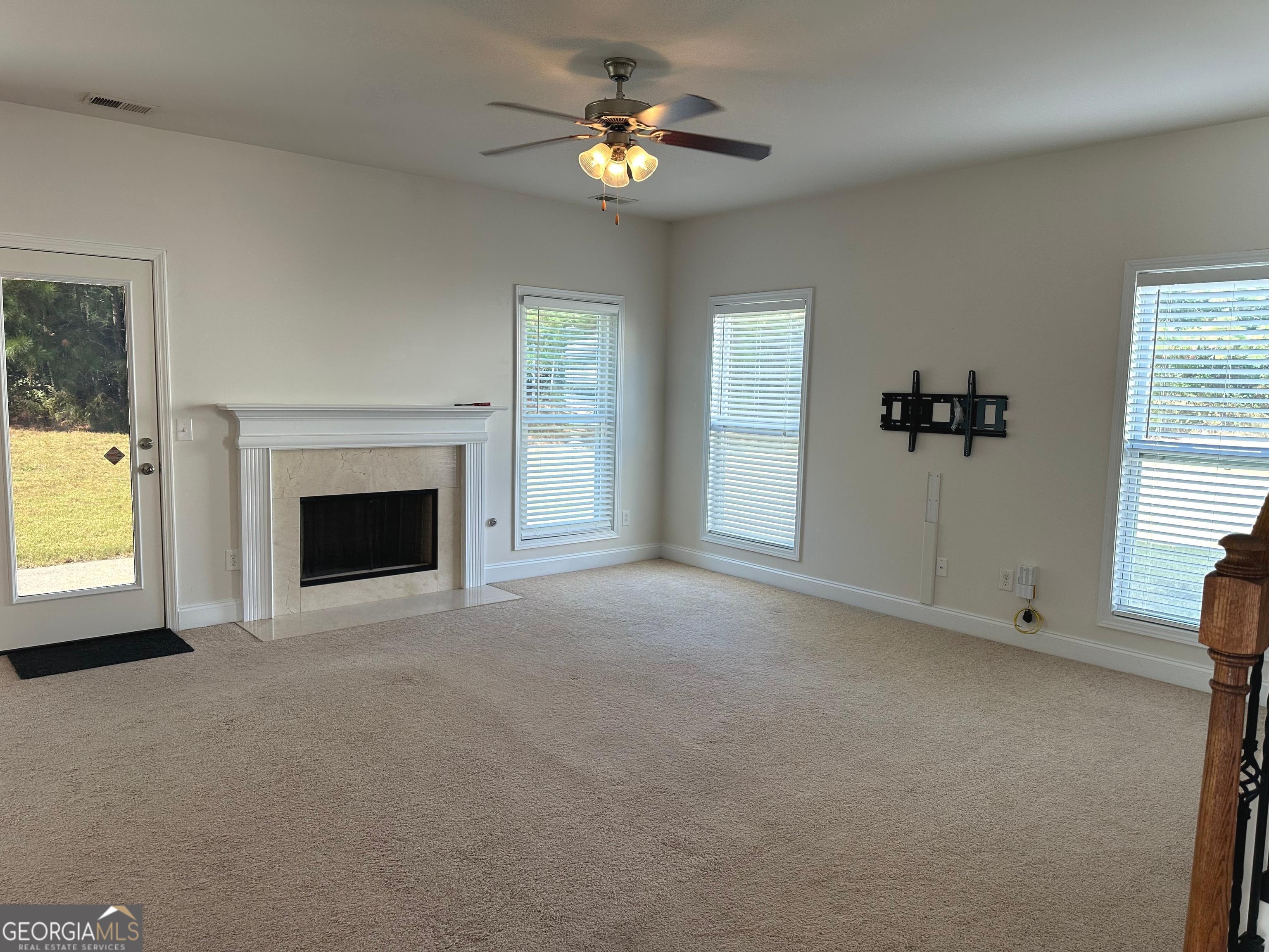 2118 Water Mill Court Property Photo 3