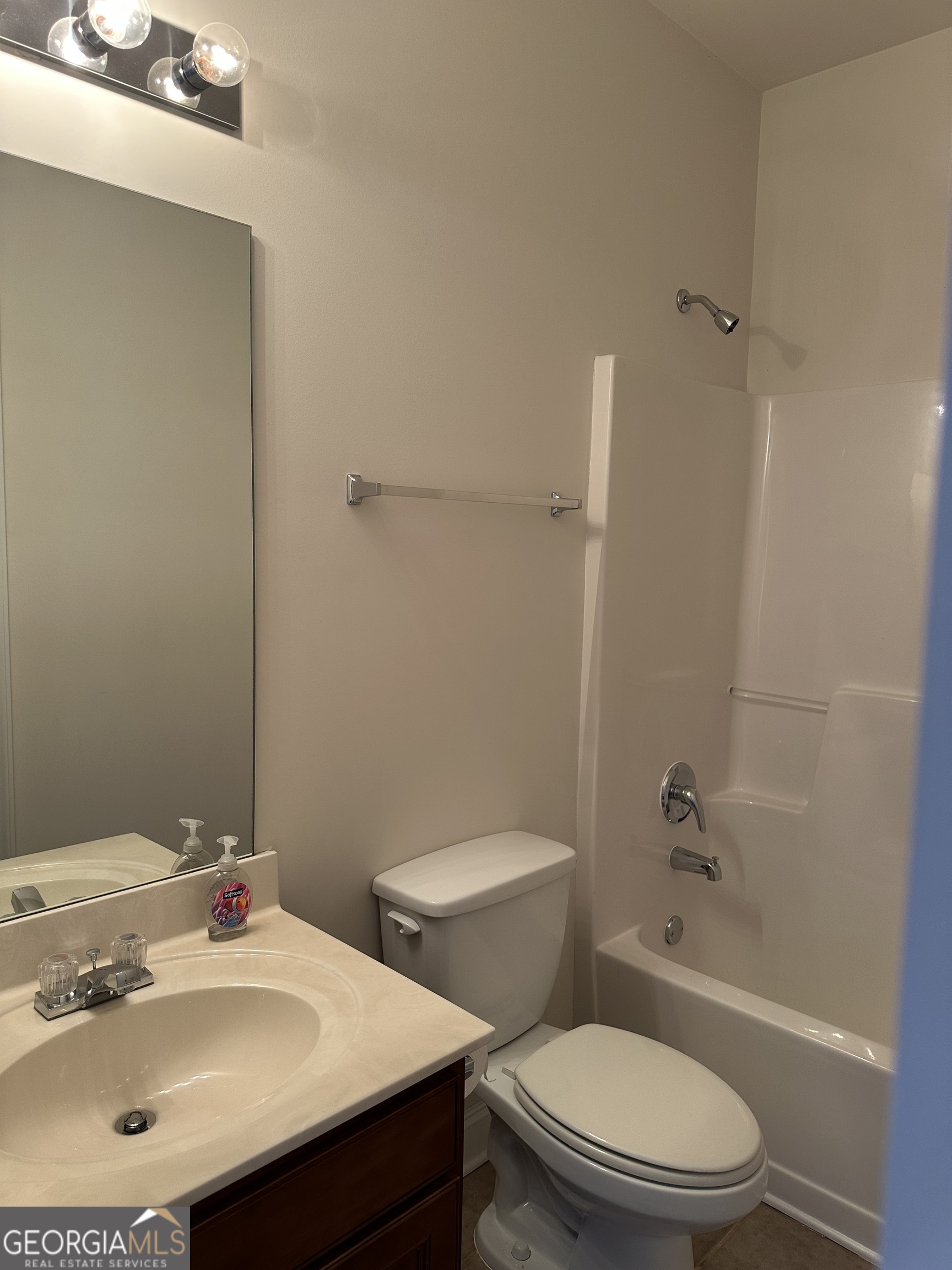 2118 Water Mill Court Property Photo 16