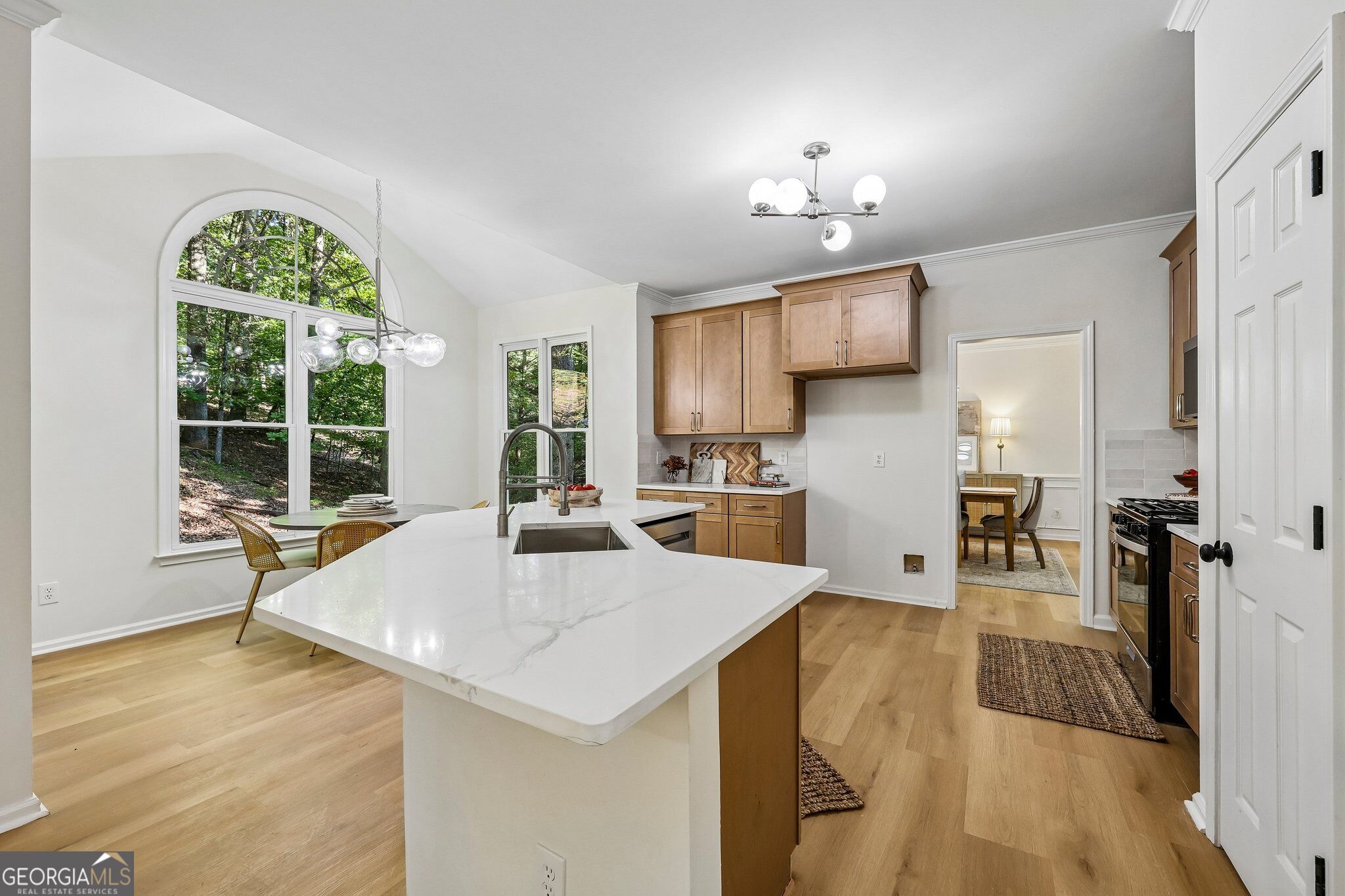 500 Emerald Parkway Property Photo 16