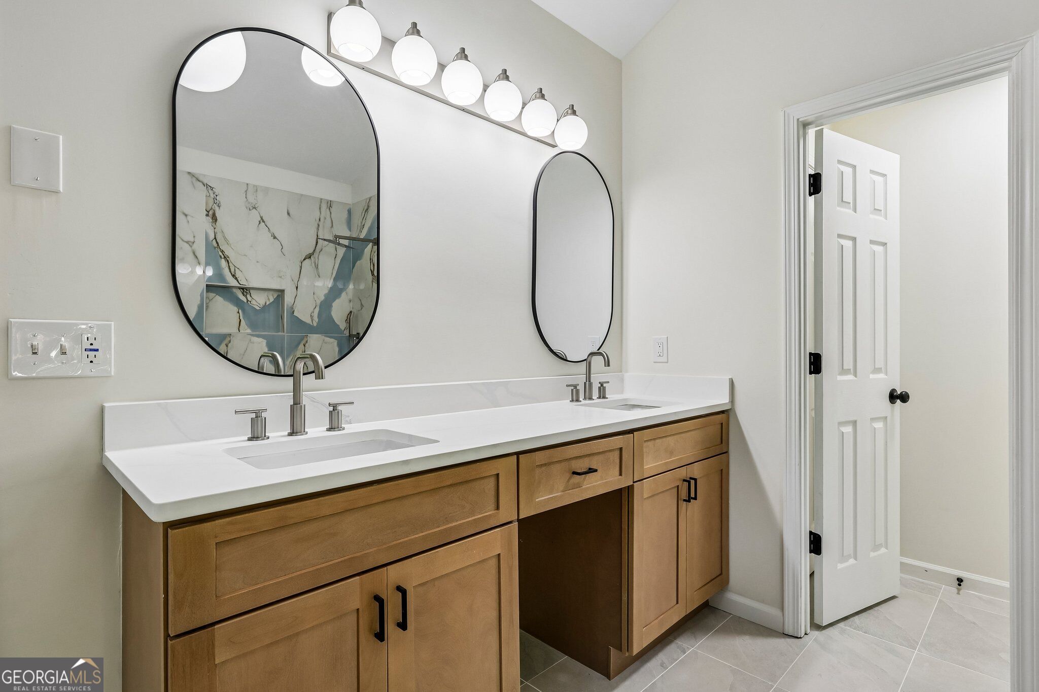 500 Emerald Parkway Property Photo 21