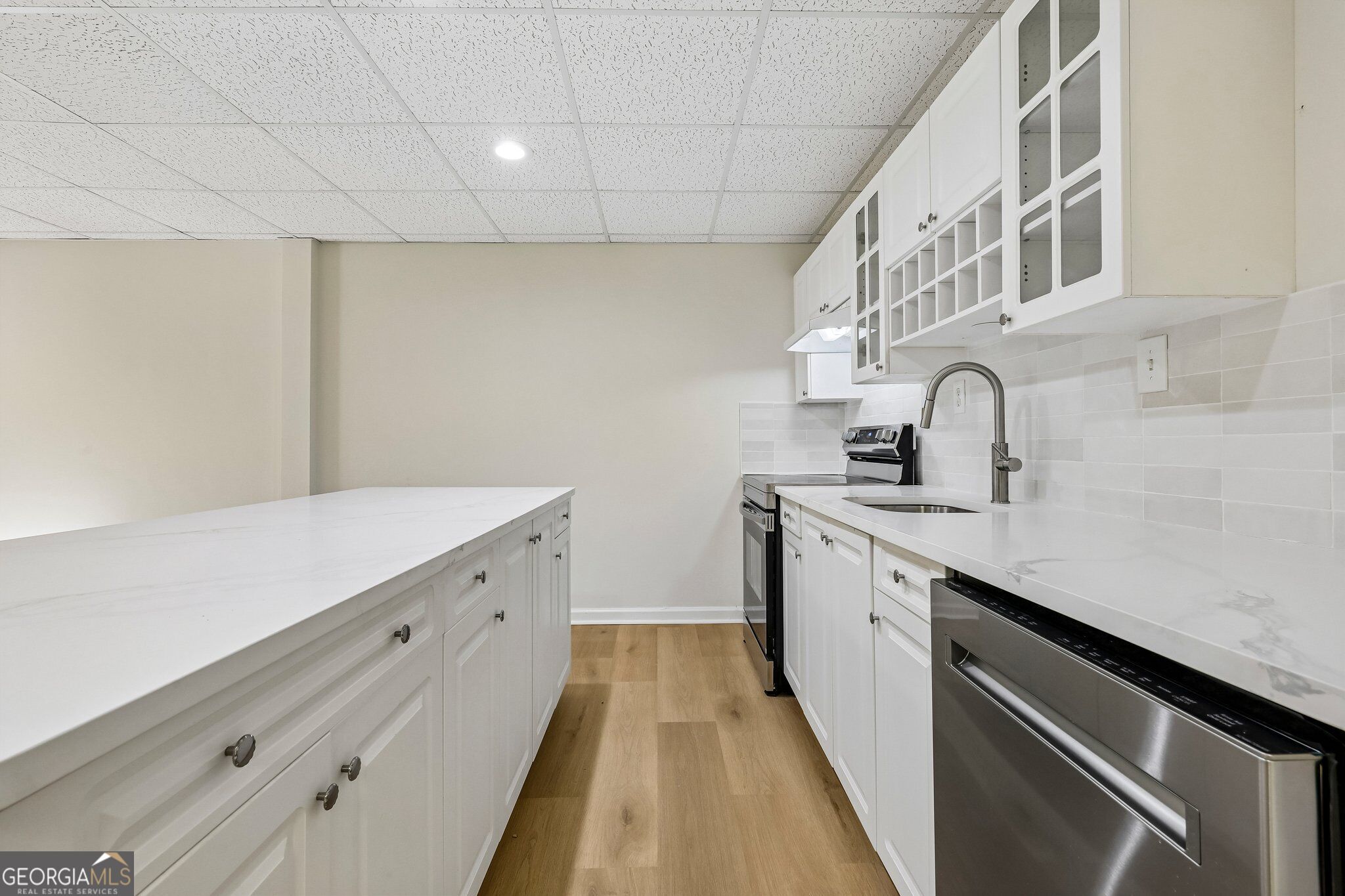 500 Emerald Parkway Property Photo 22