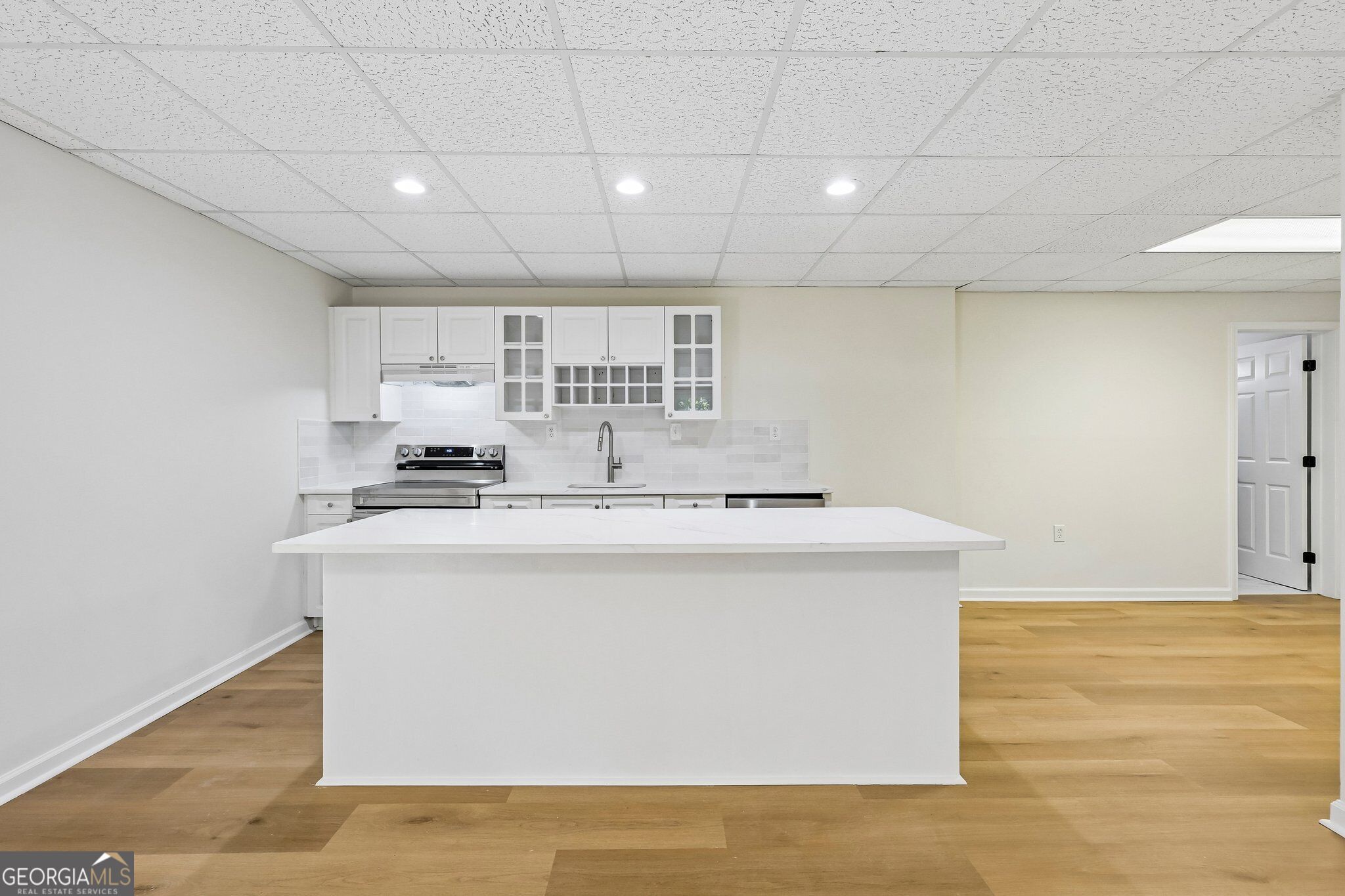 500 Emerald Parkway Property Photo 23