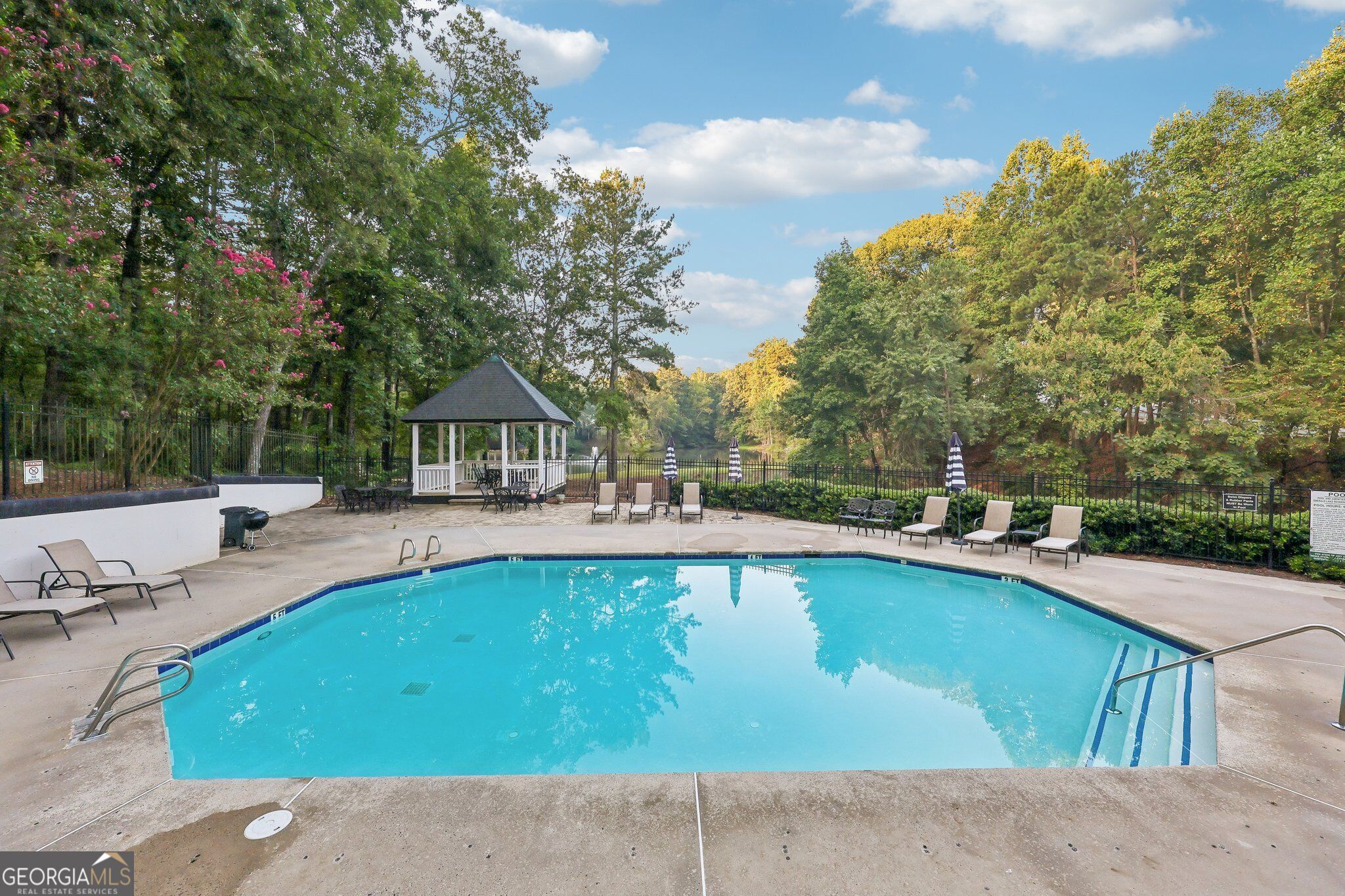 500 Emerald Parkway Property Photo 33