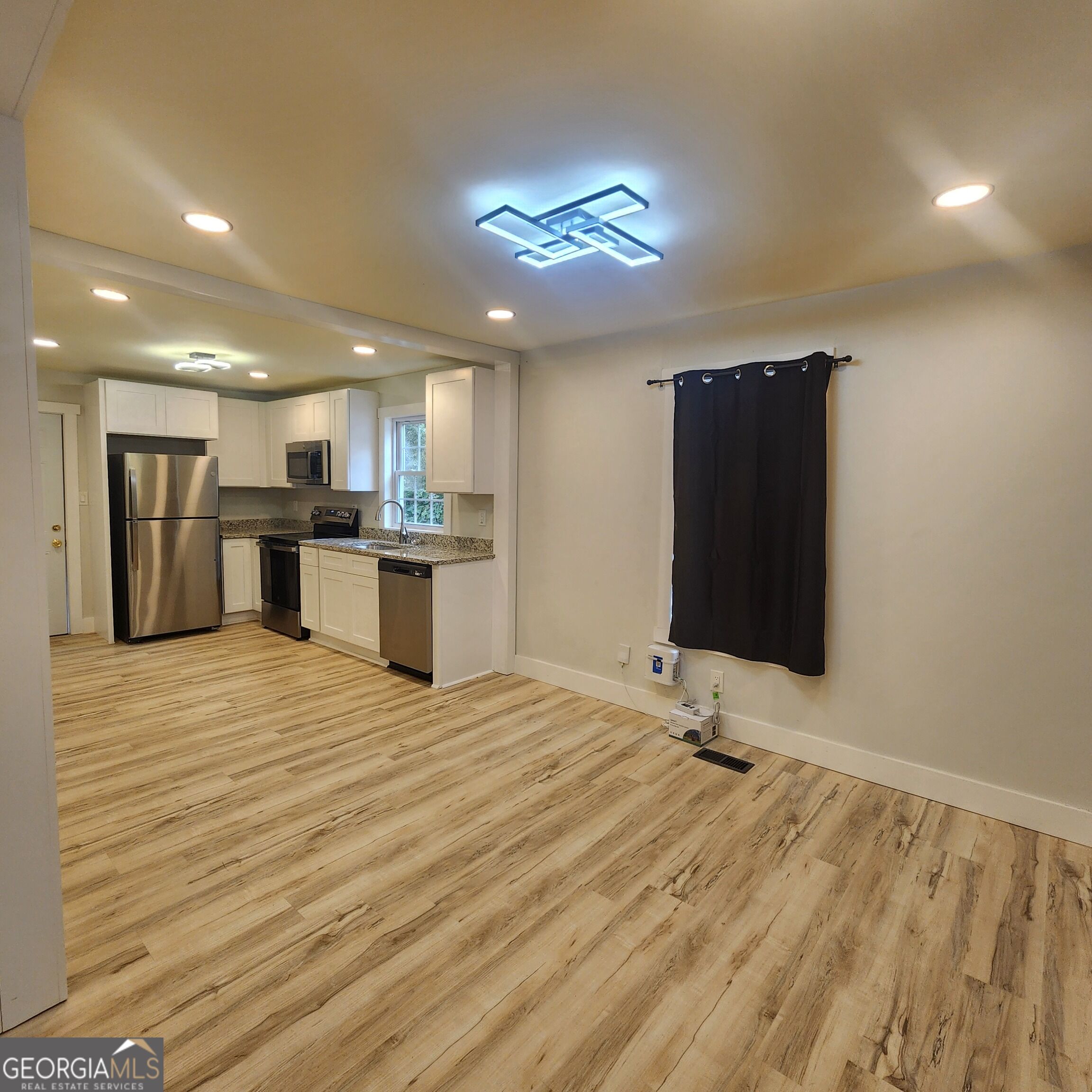 2039 Gober Avenue Se Property Photo 5