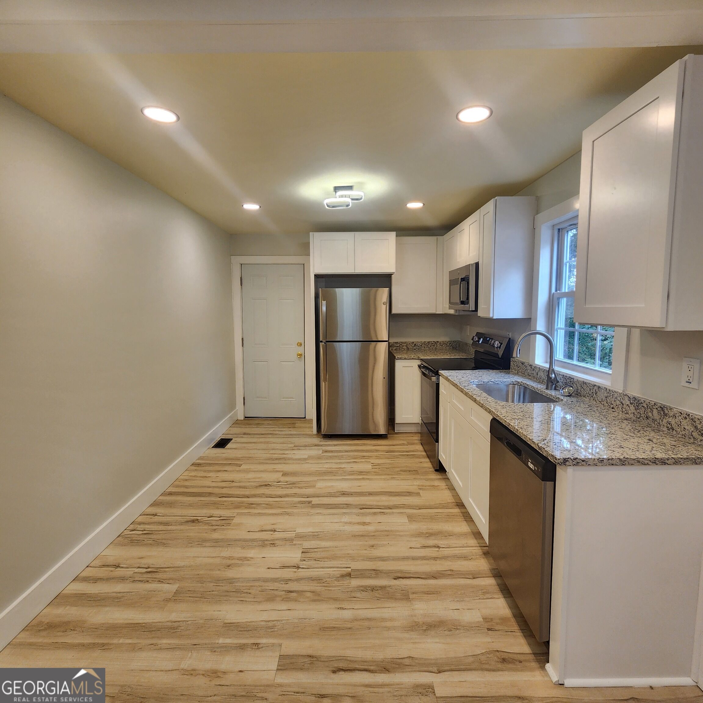 2039 Gober Avenue Se Property Photo 6