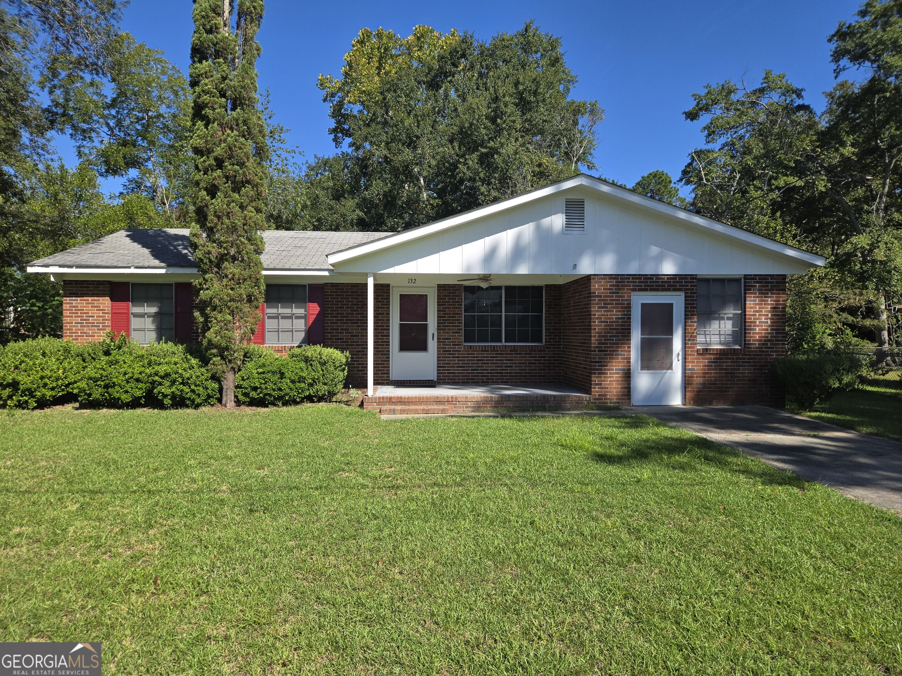 132 President Circle Property Photo 1