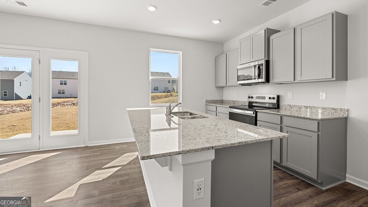 8176 Coldstream Drive Property Photo 6