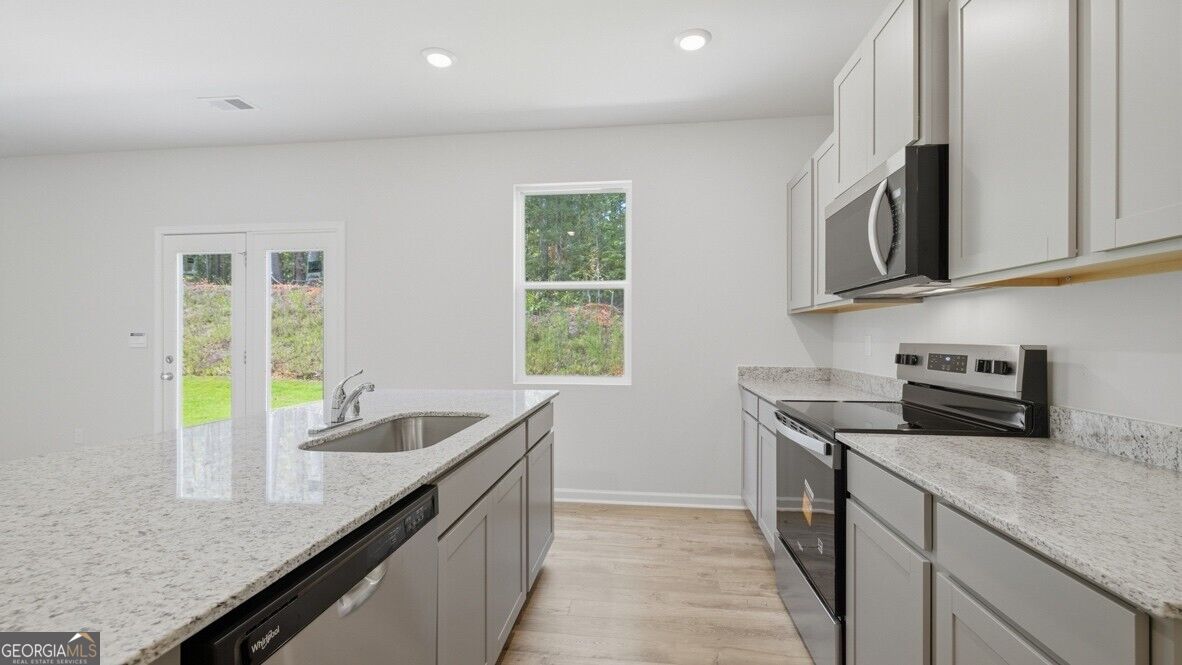 8176 Coldstream Drive Property Photo 8