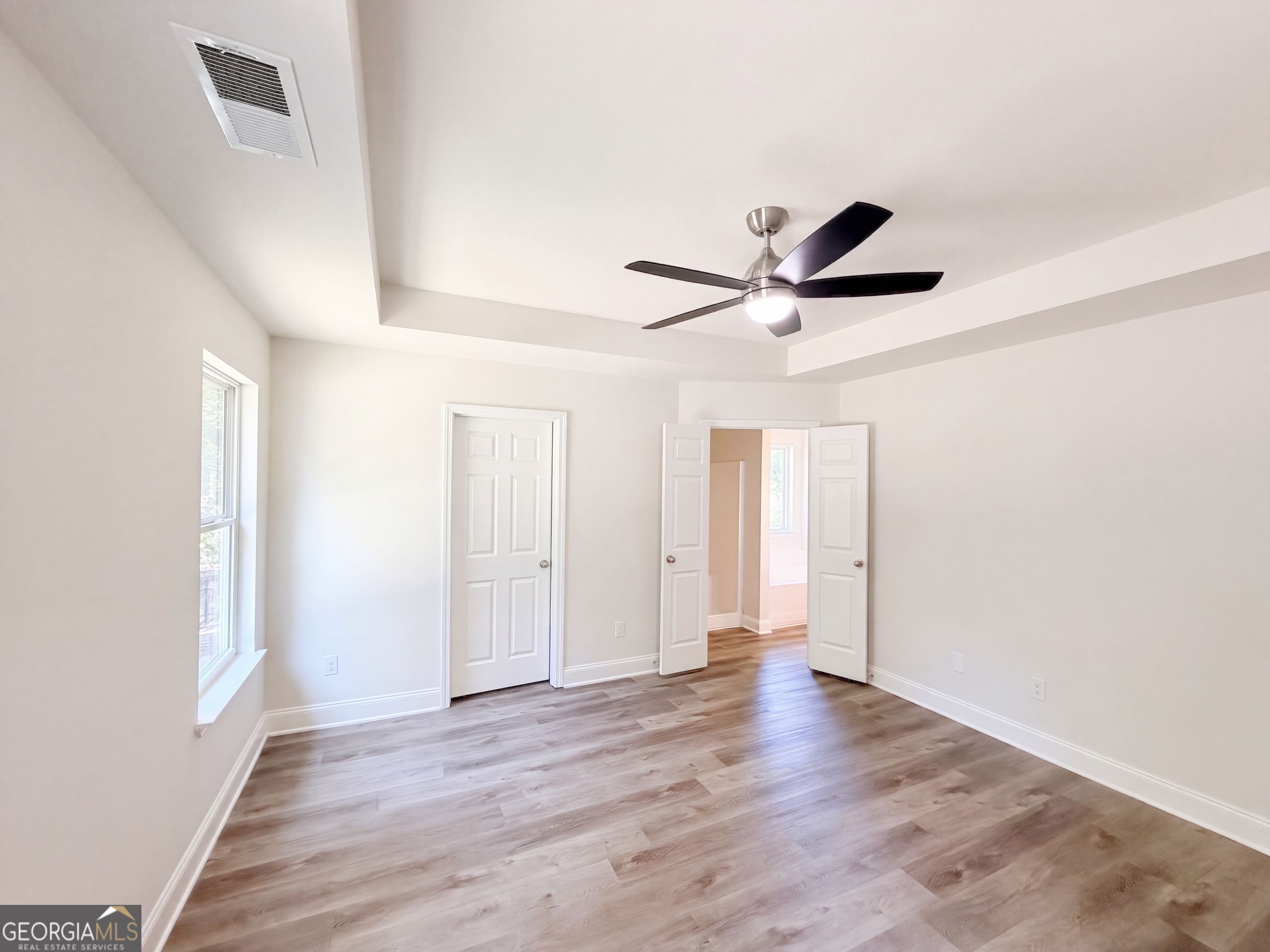 249 Clearwater Drive Property Photo 4