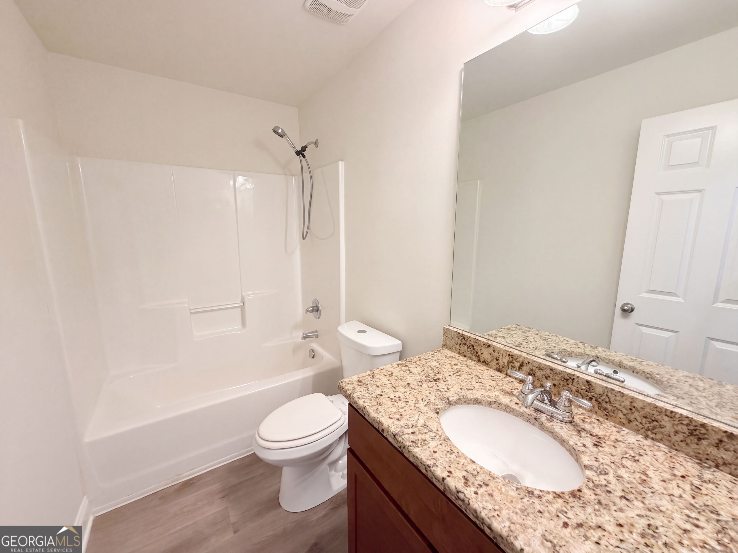 249 Clearwater Drive Property Photo 14