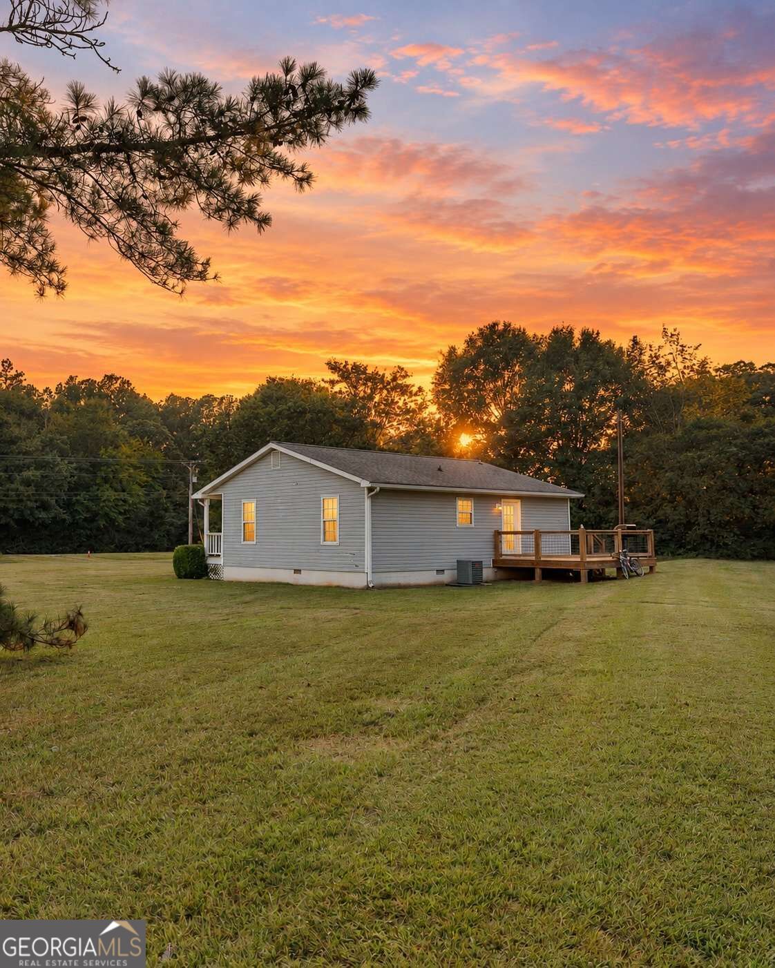 984 Arnoldsville Road Property Photo 4
