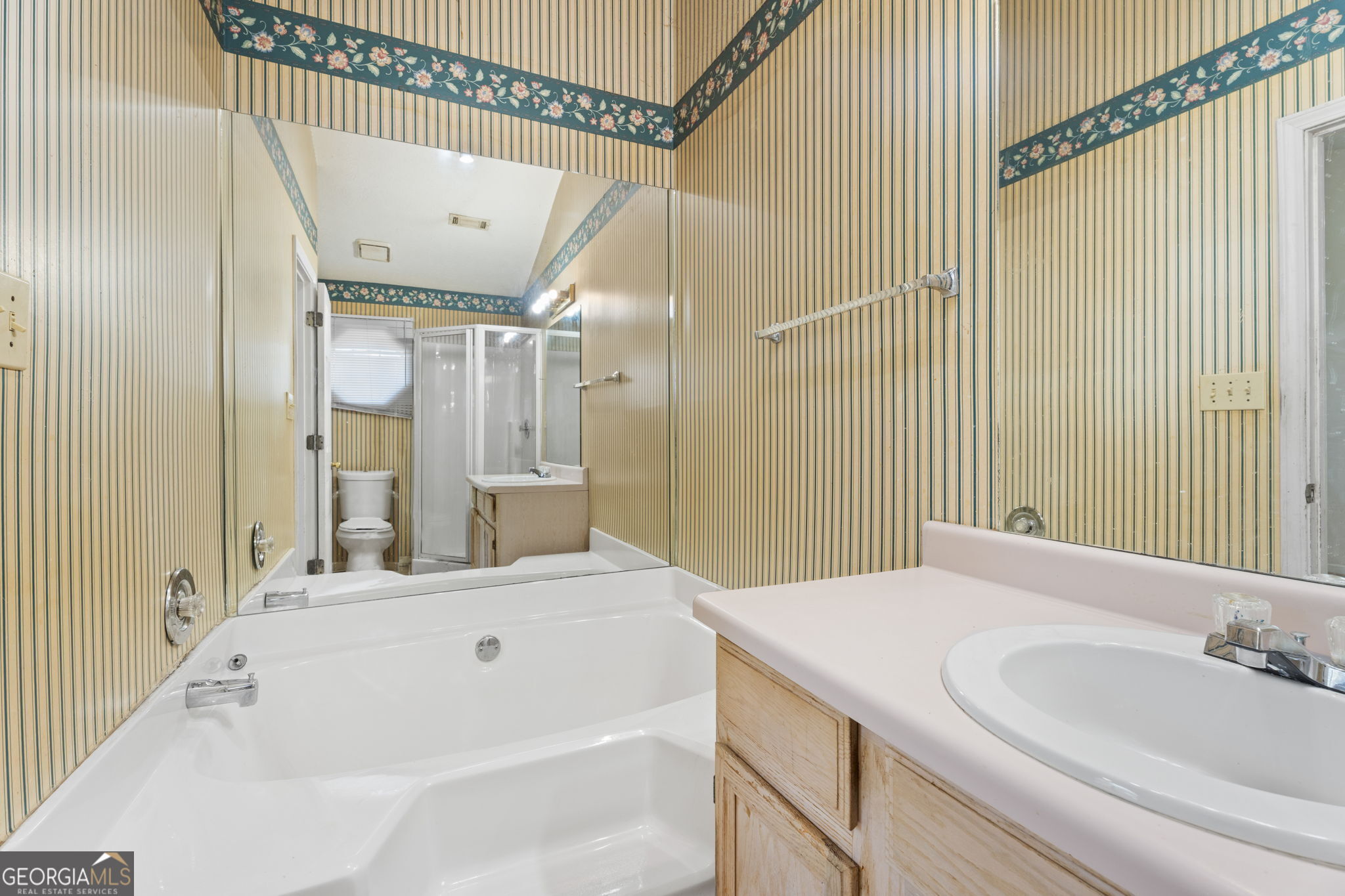 8 Oak Street Property Photo 15