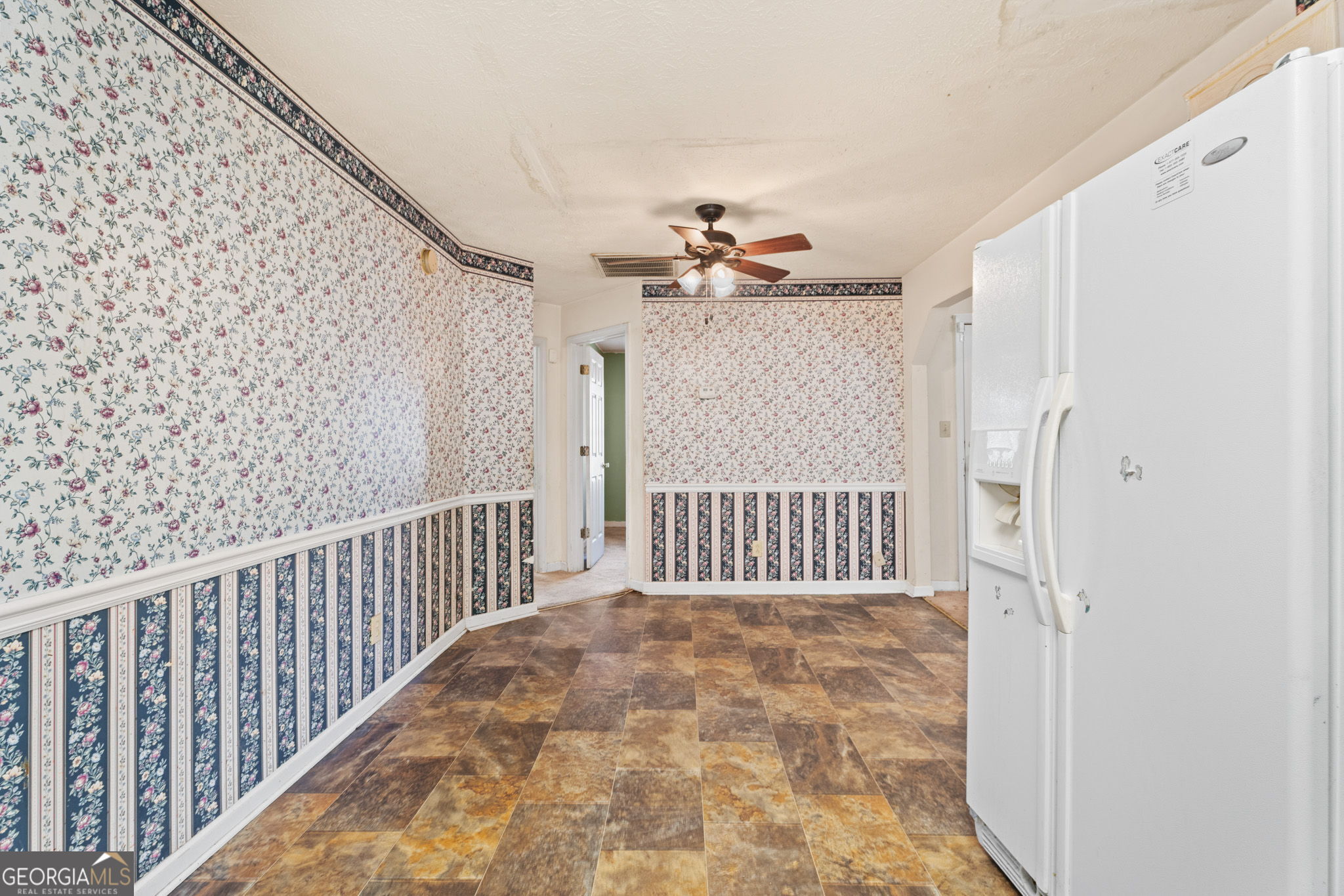 8 Oak Street Property Photo 19