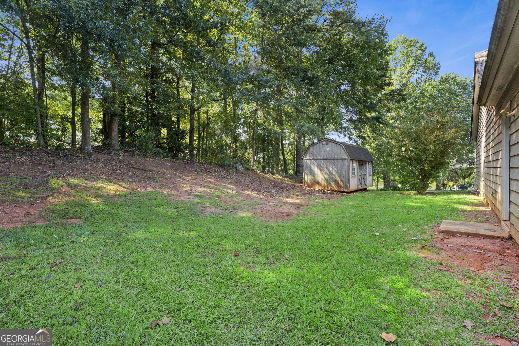 8 Oak Street Property Photo 23