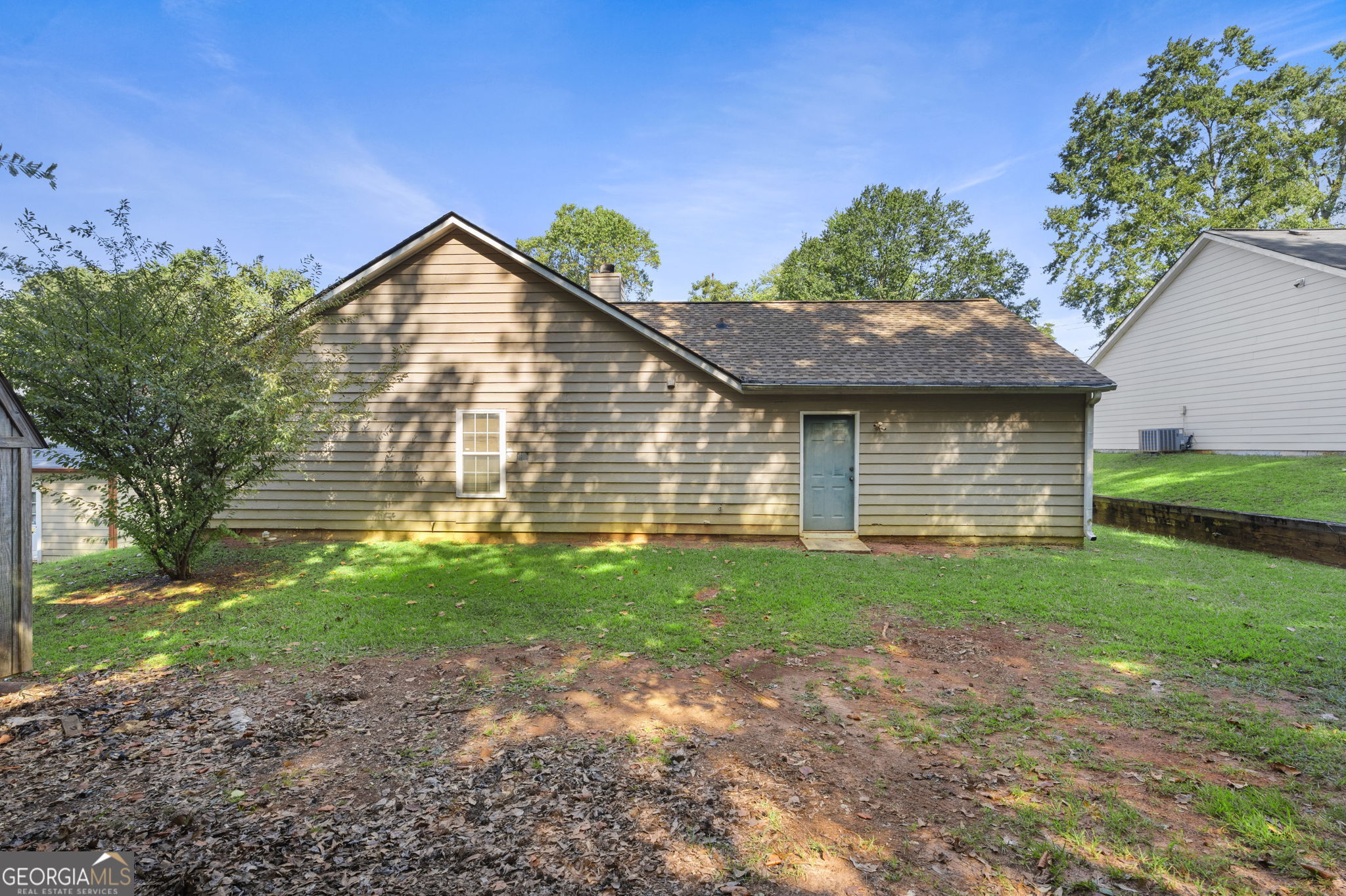 8 Oak Street Property Photo 25