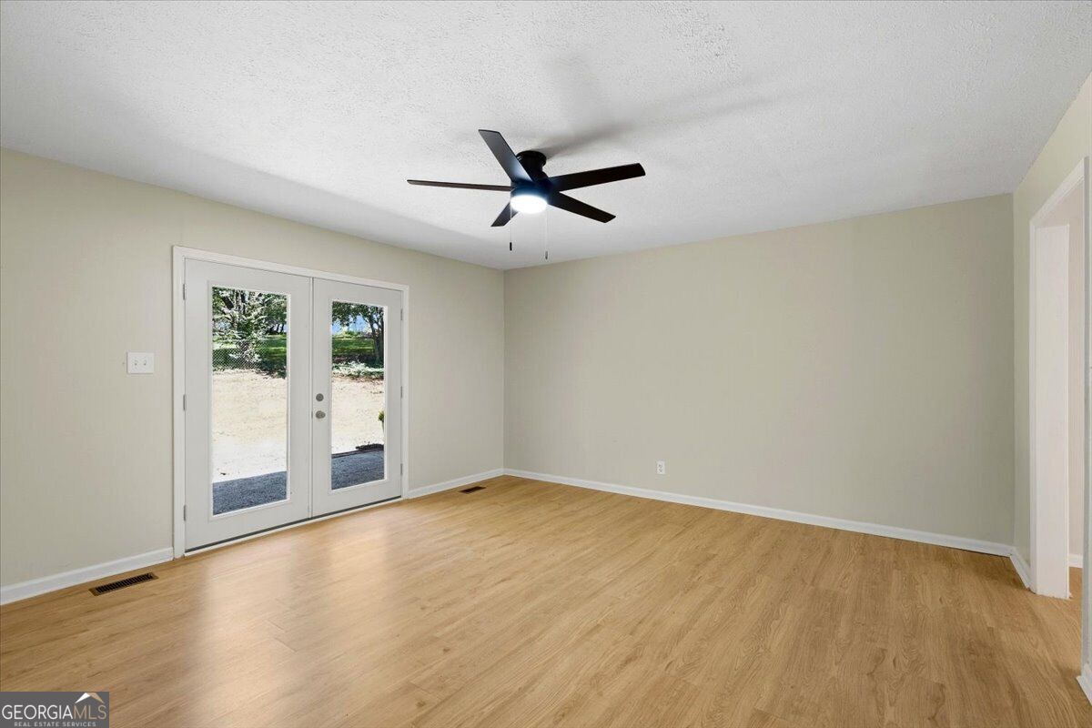 110 Connie Drive Property Photo 13