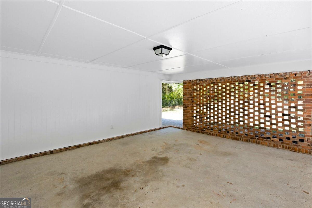 110 Connie Drive Property Photo 23