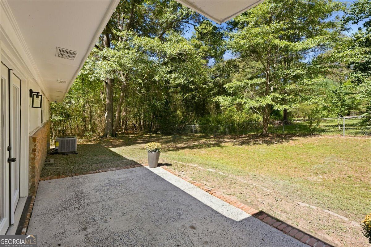 110 Connie Drive Property Photo 24