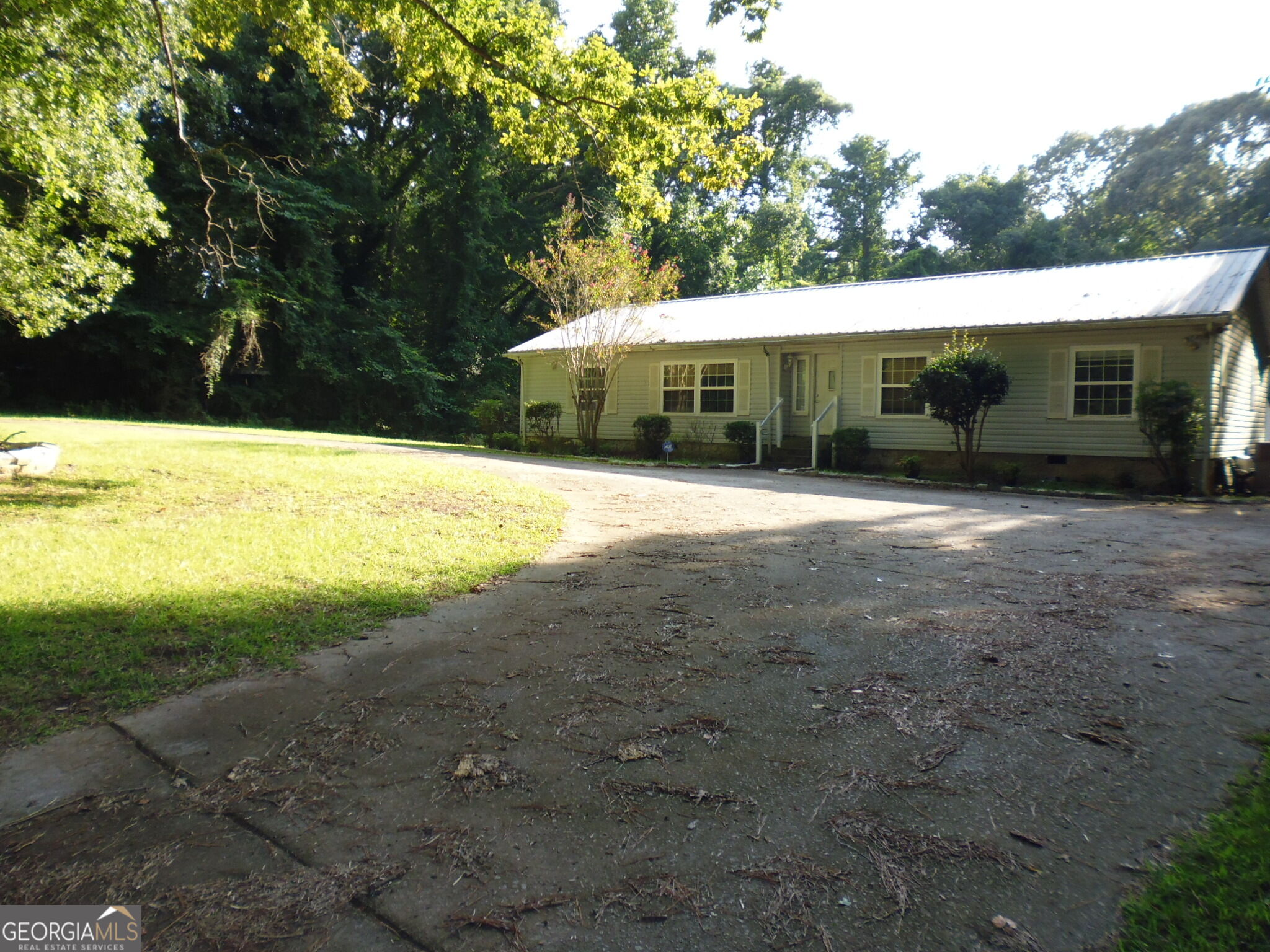 1217 Vaughn Road Property Photo 3