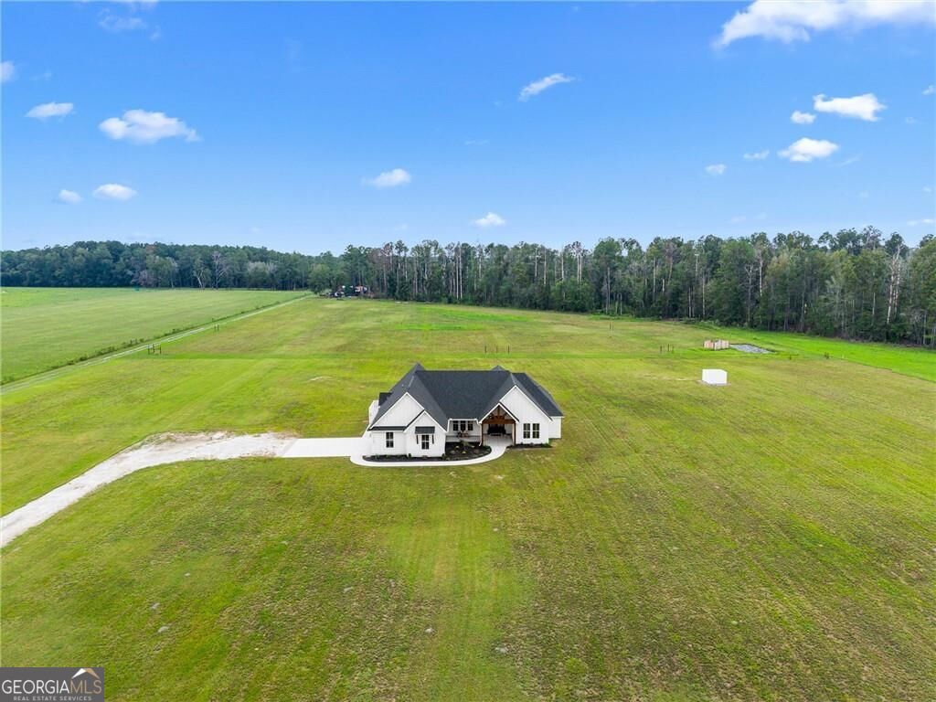 10143 Us Highway 80 E Property Photo 2