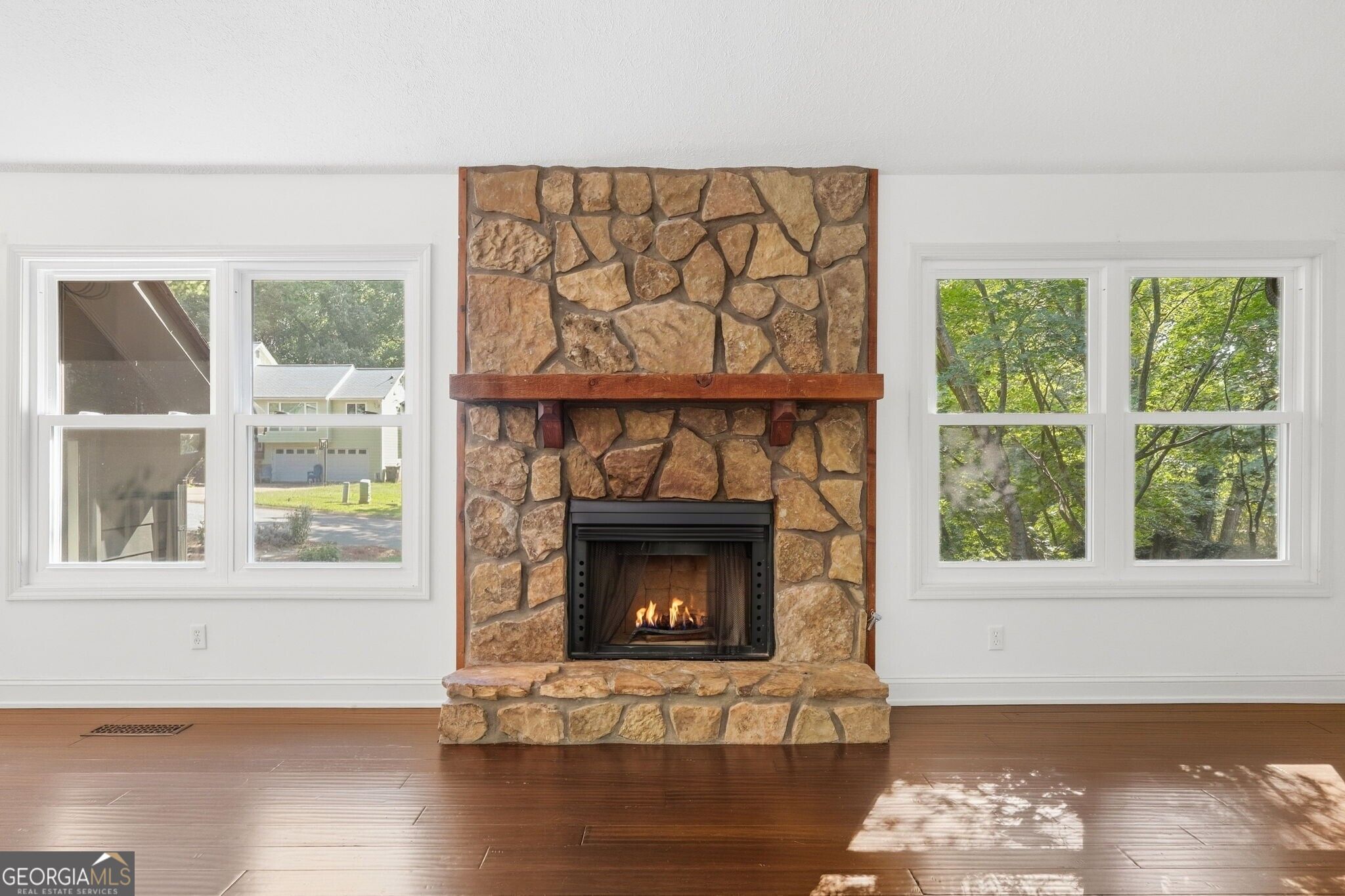 3751 Station Drive Property Photo 6
