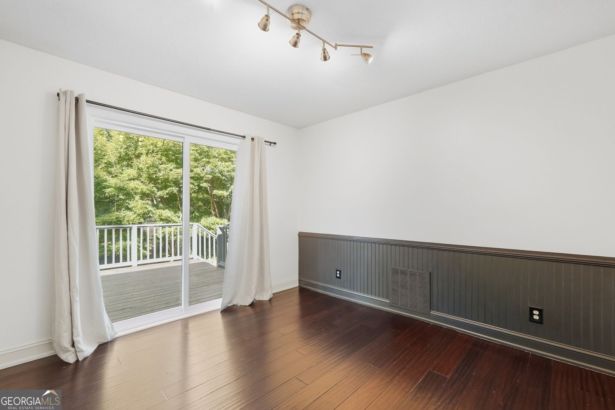 3751 Station Drive Property Photo 13