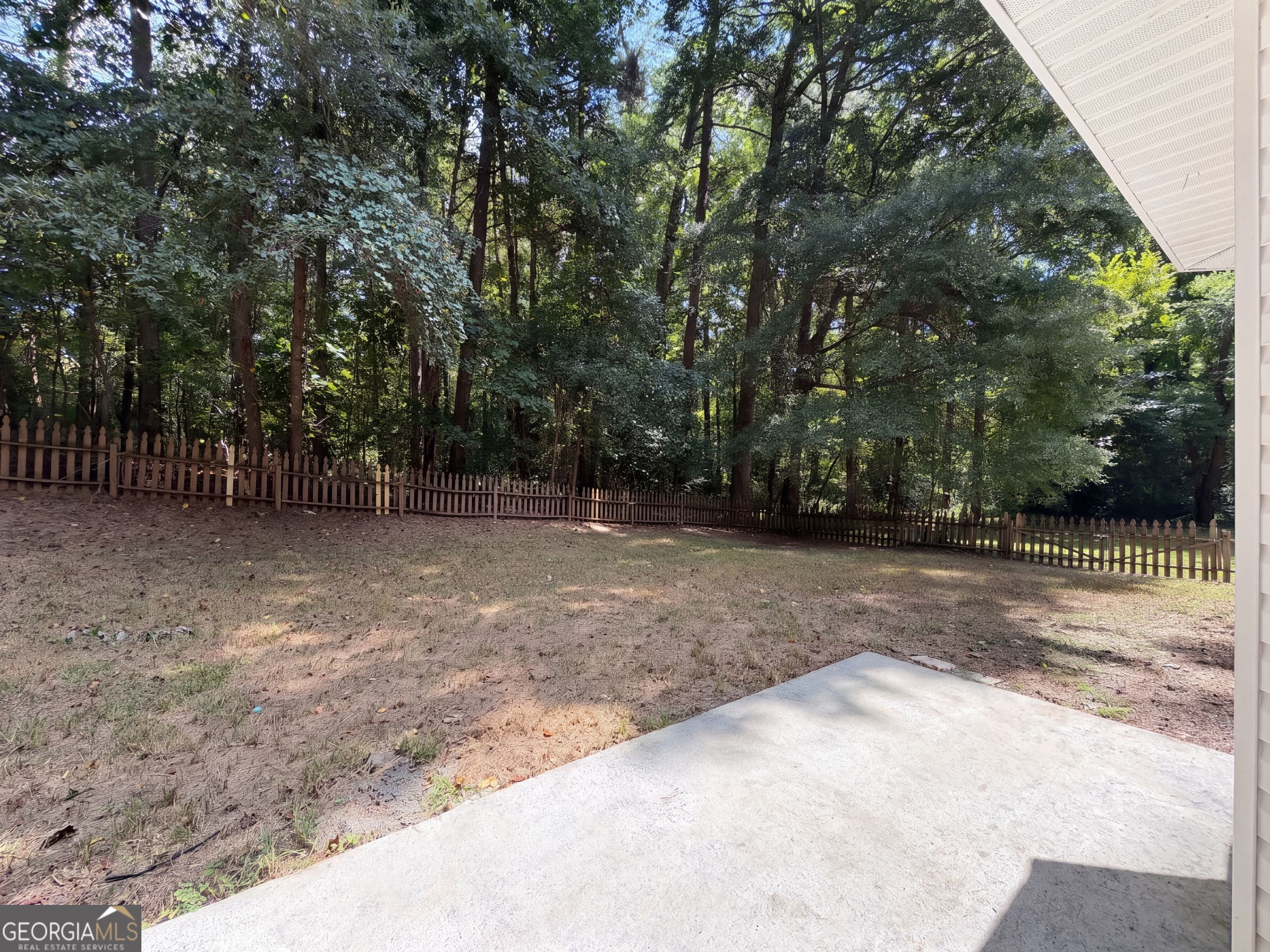 275 Btwn 245 & 275 Forrest Avenue Property Photo 24