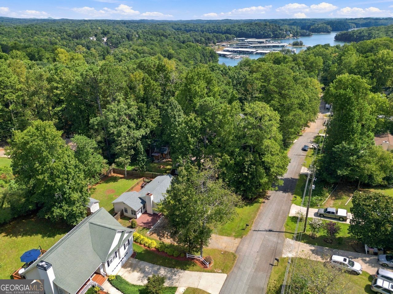2550 Lakeview Trail Property Photo 2