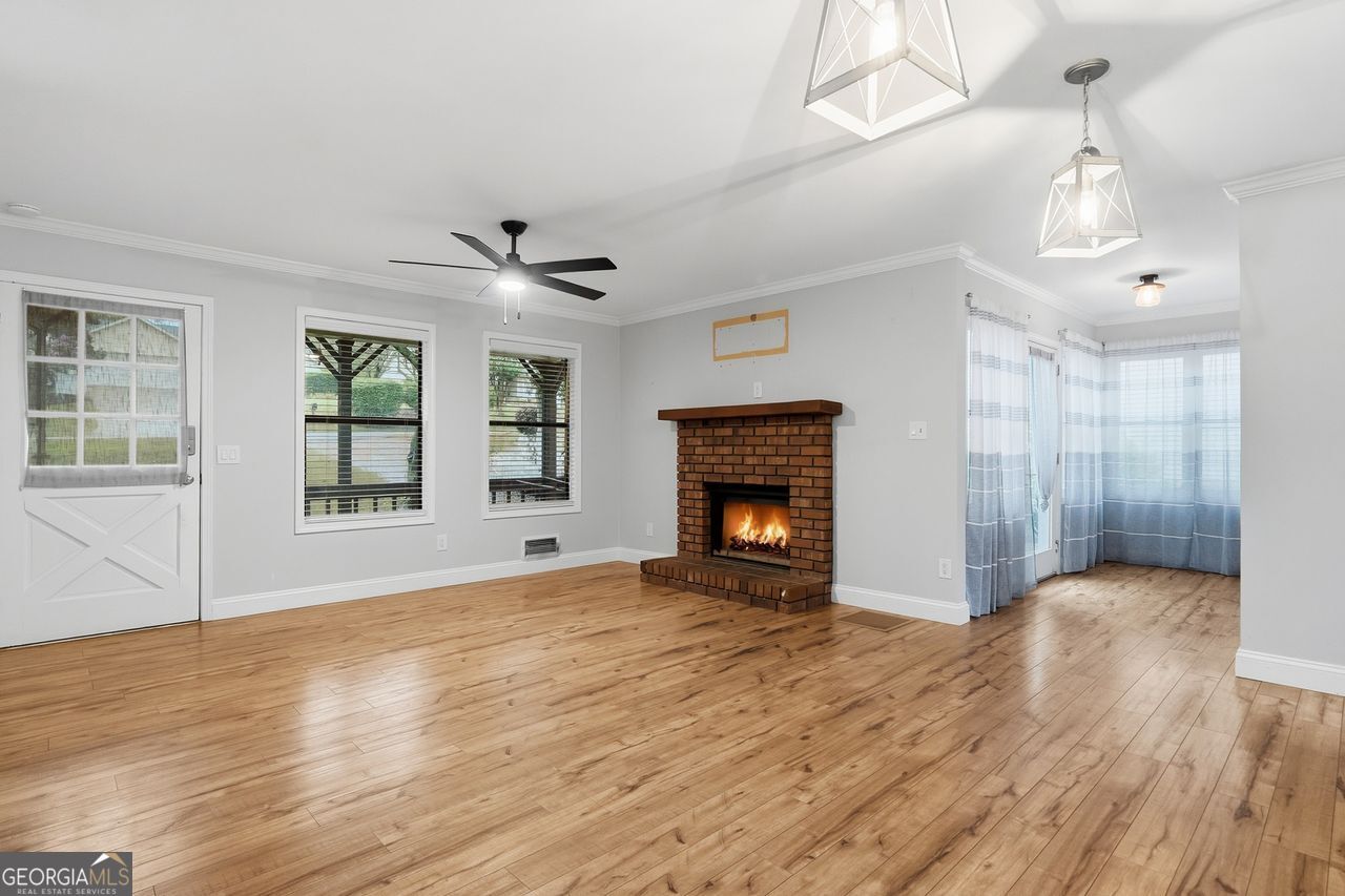 2550 Lakeview Trail Property Photo 8