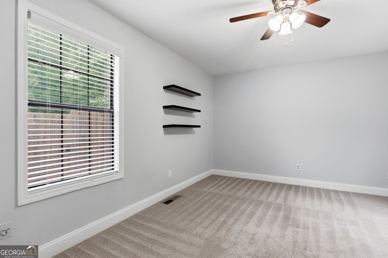 2550 Lakeview Trail Property Photo 19