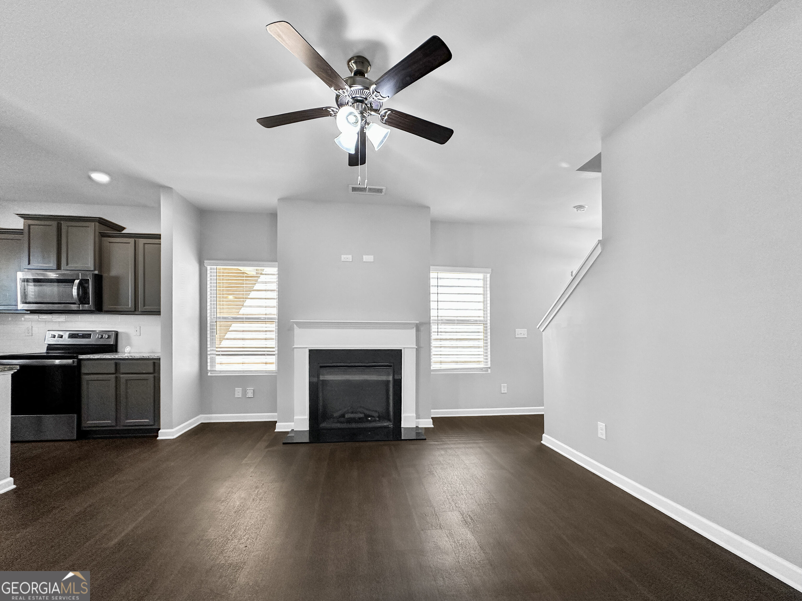 4035 Emmons Street Property Photo 3