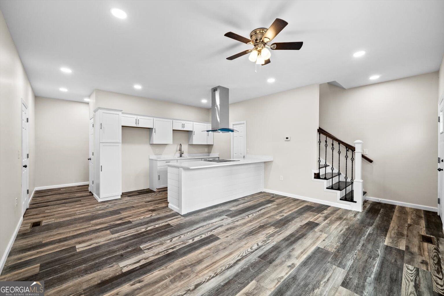 719 Cavender Road Property Photo 7
