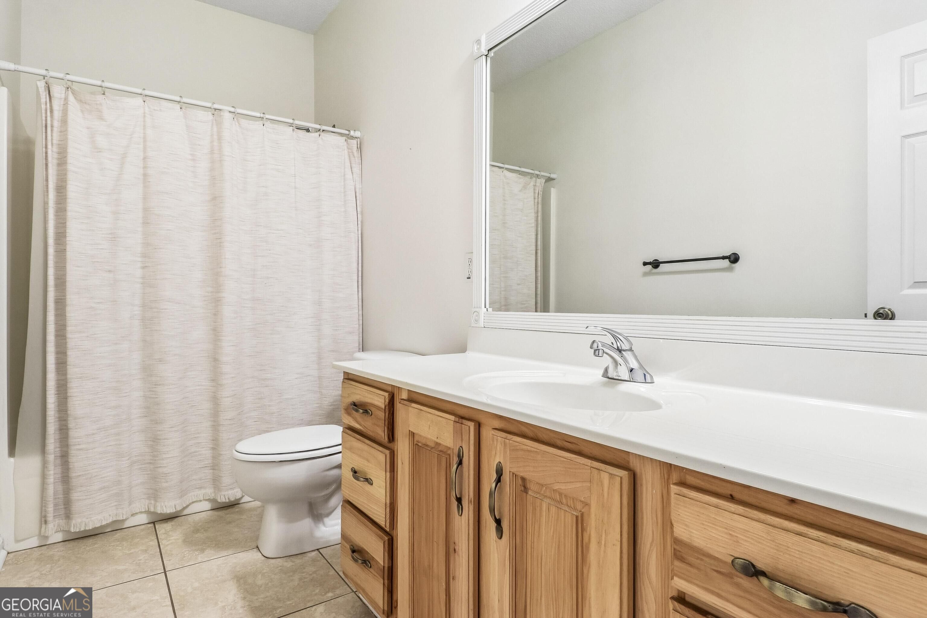 390 Central Avenue Property Photo 18