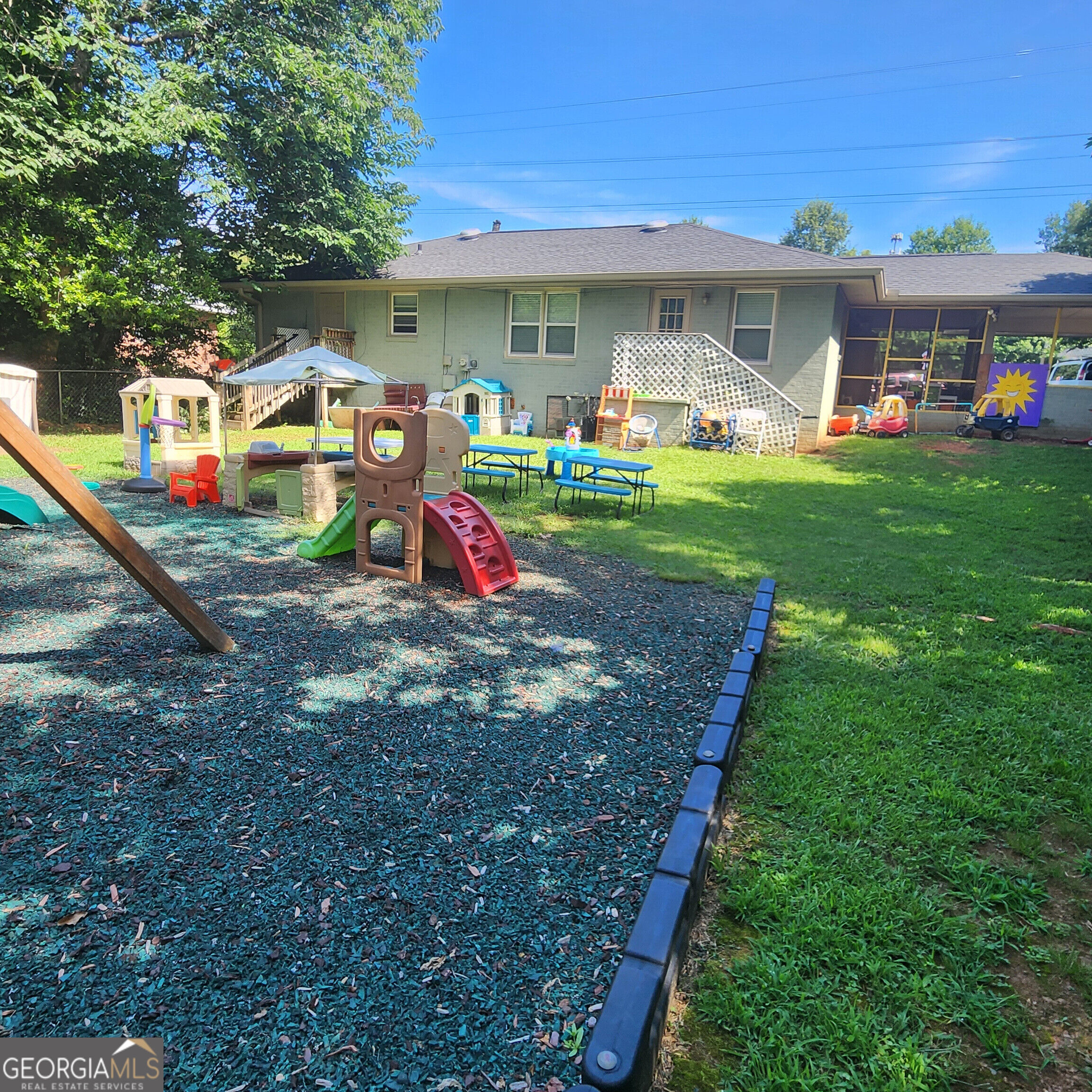 1903 Clay Road Sw Property Photo 2
