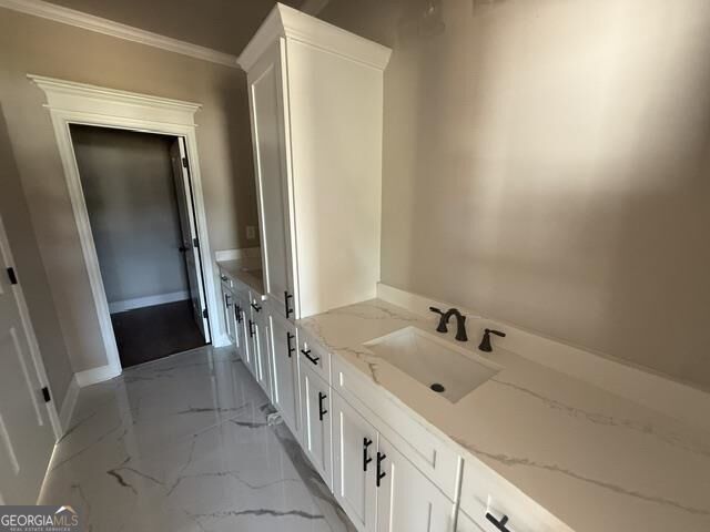 1030 Bridle Trail Property Photo 3