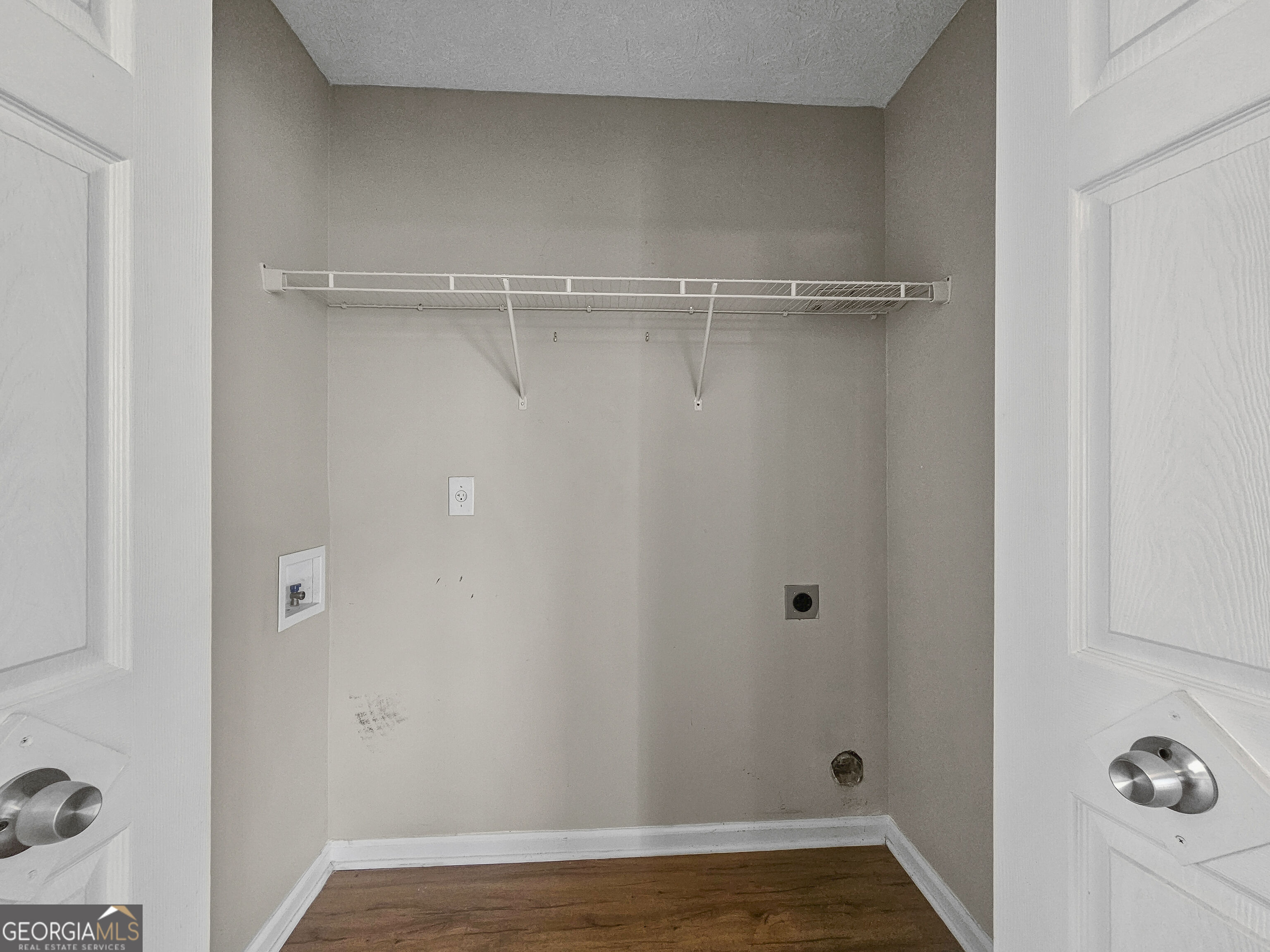 80 Forest Brook Drive Property Photo 8