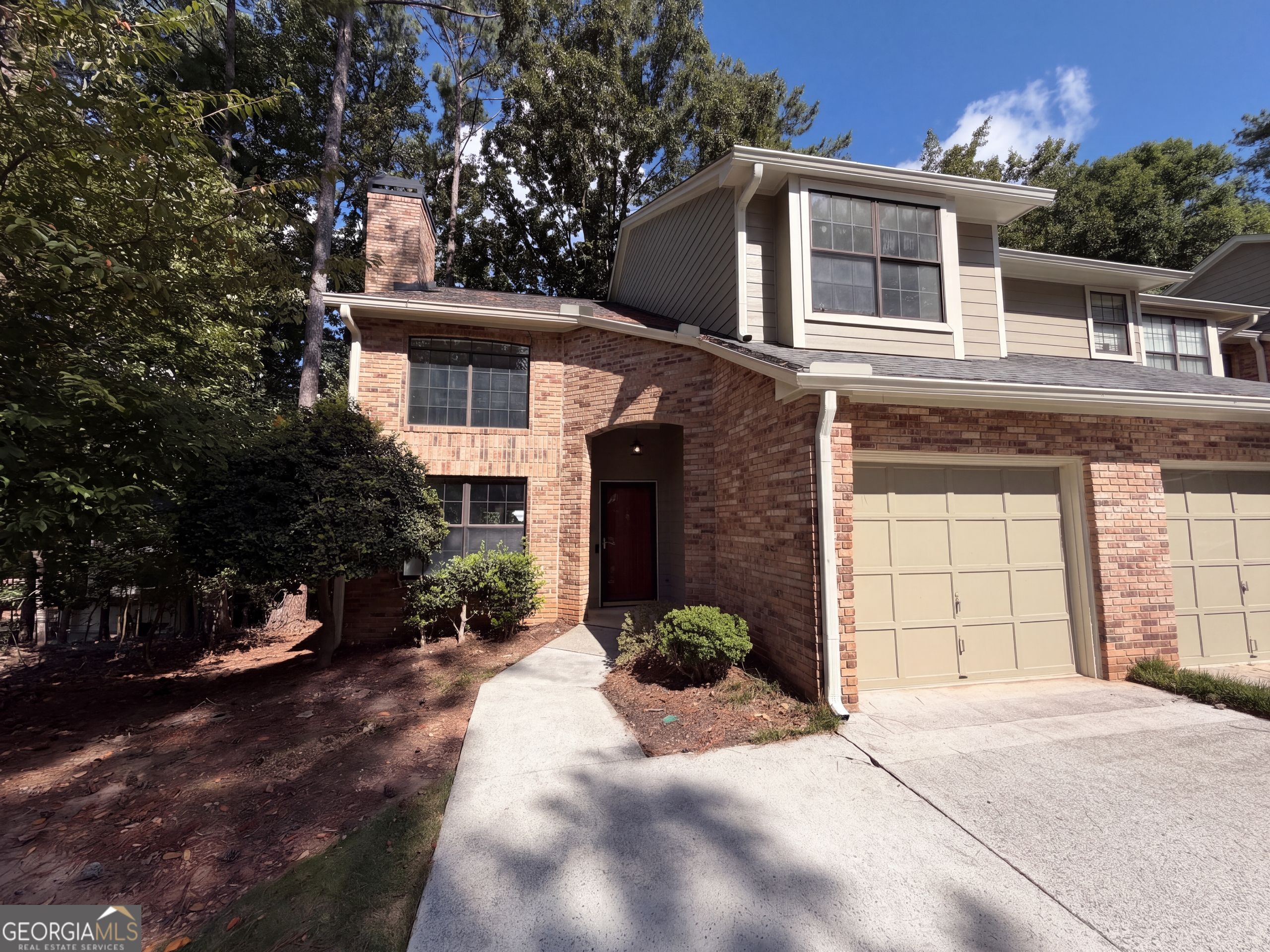 506 Mansard Walk Property Photo 1
