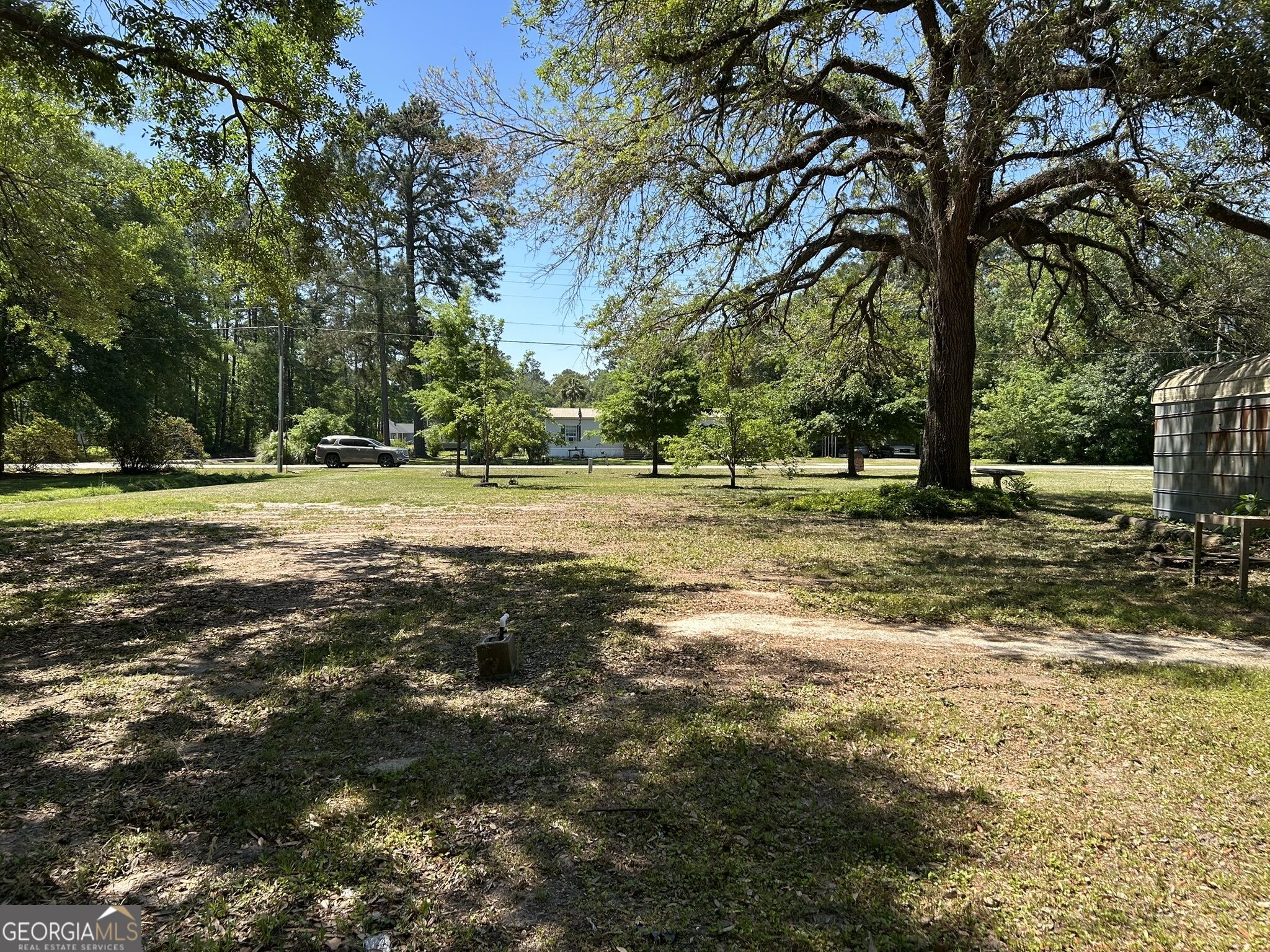 321 Carlyene Drive Property Photo 1
