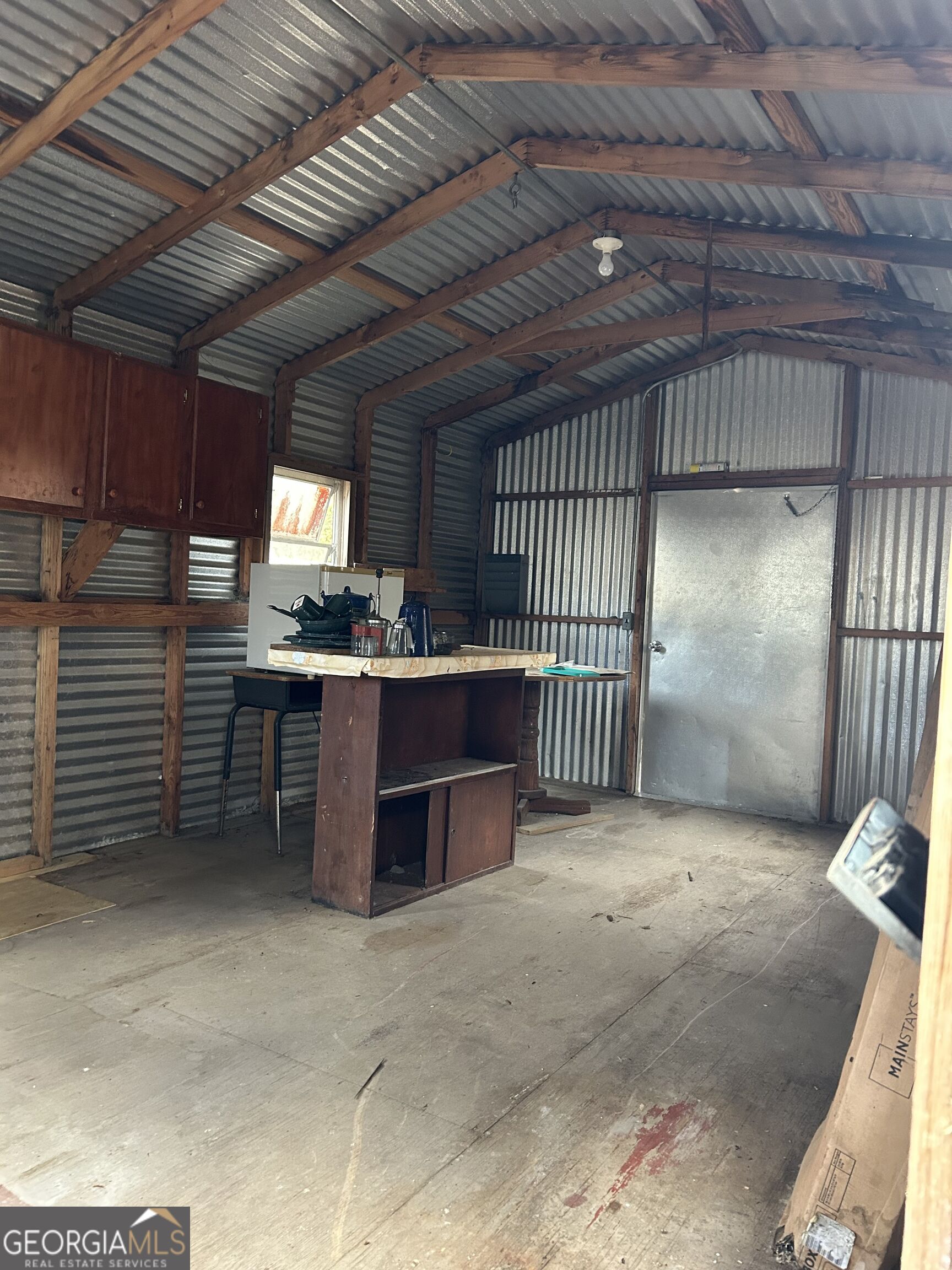 321 Carlyene Drive Property Photo 8