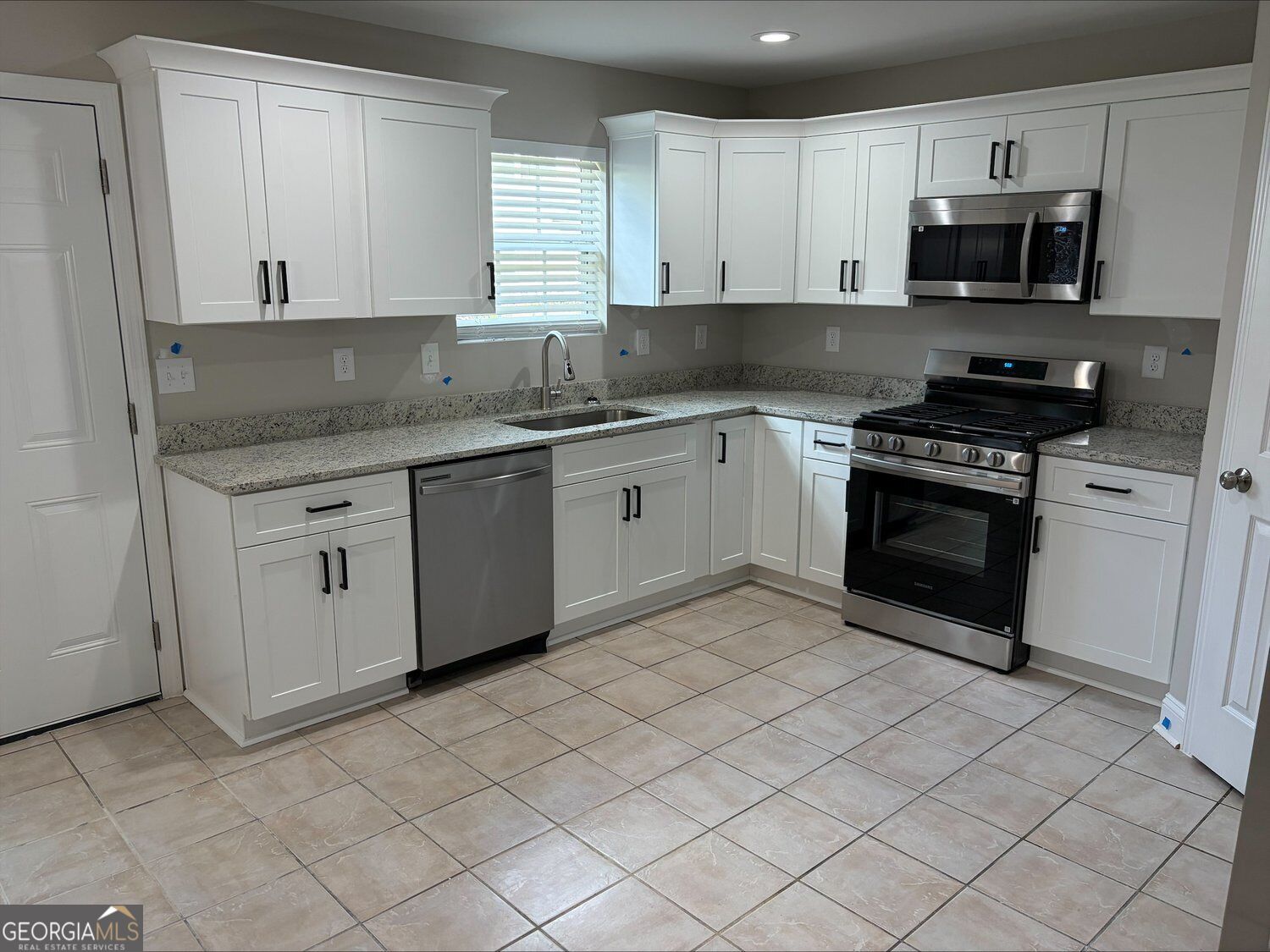 144 River Pass Court Property Photo 4