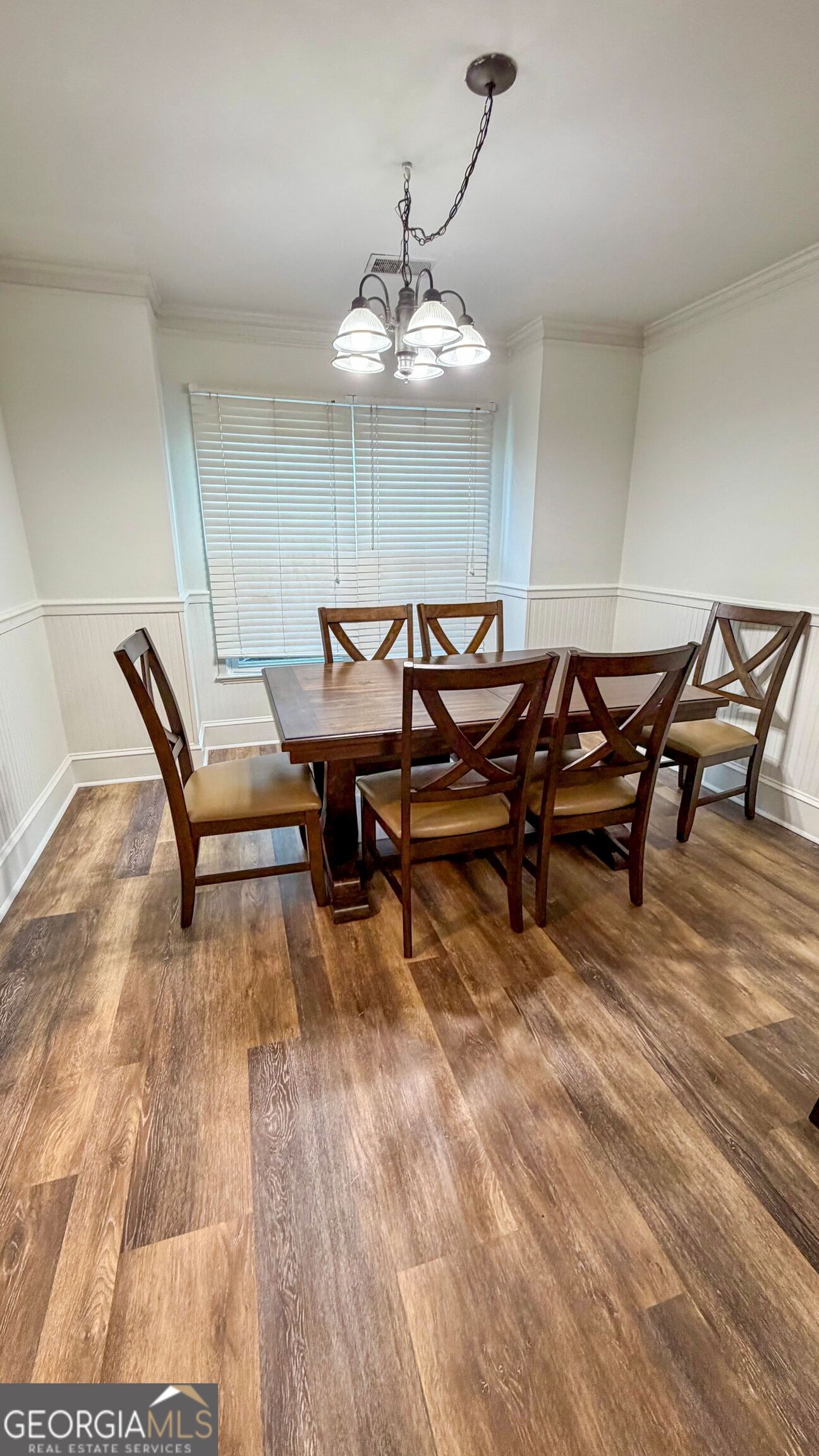 230 Peachtree Hollow Court Property Photo 3