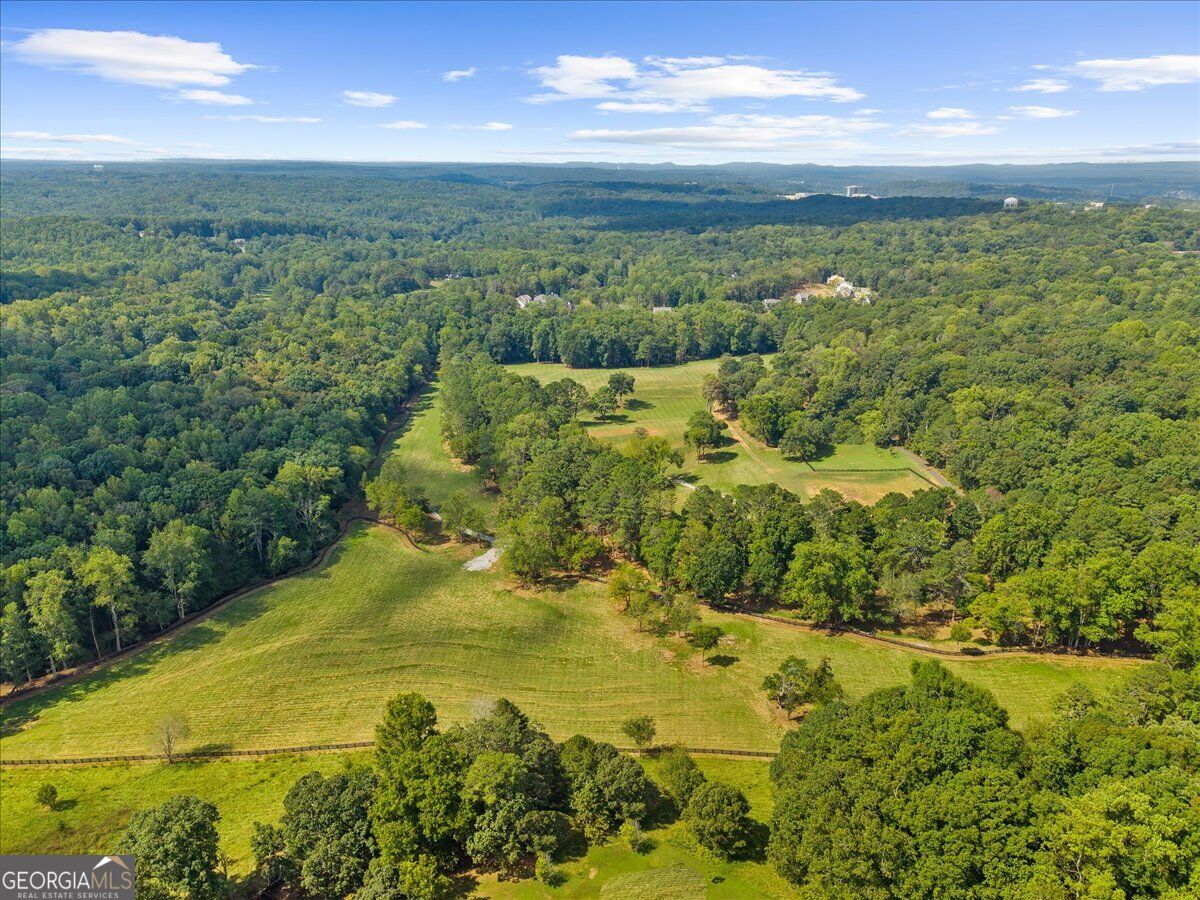 353 Jesse Martin Trail Property Photo 16