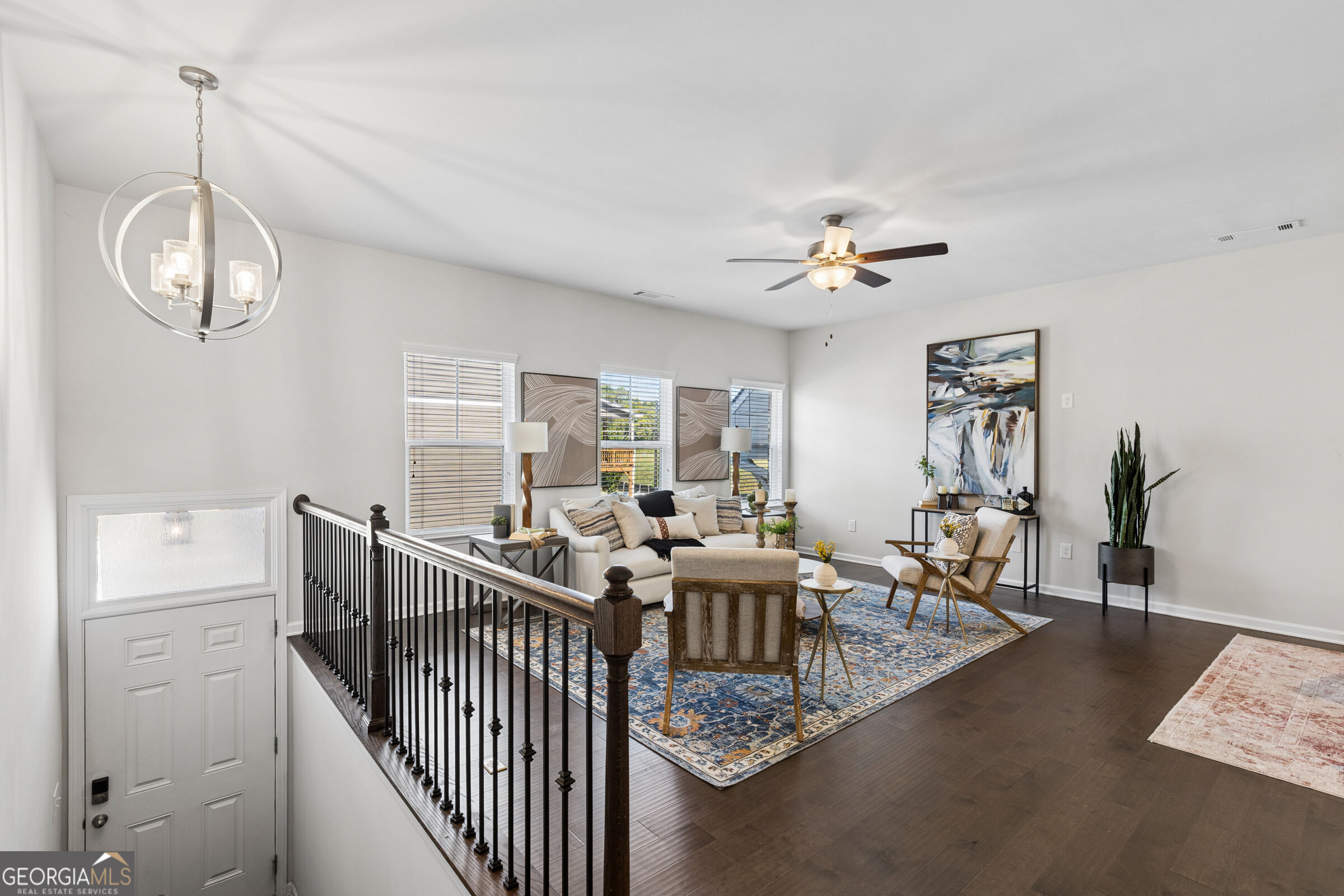 2513 Hedgeway Circle Property Photo 3