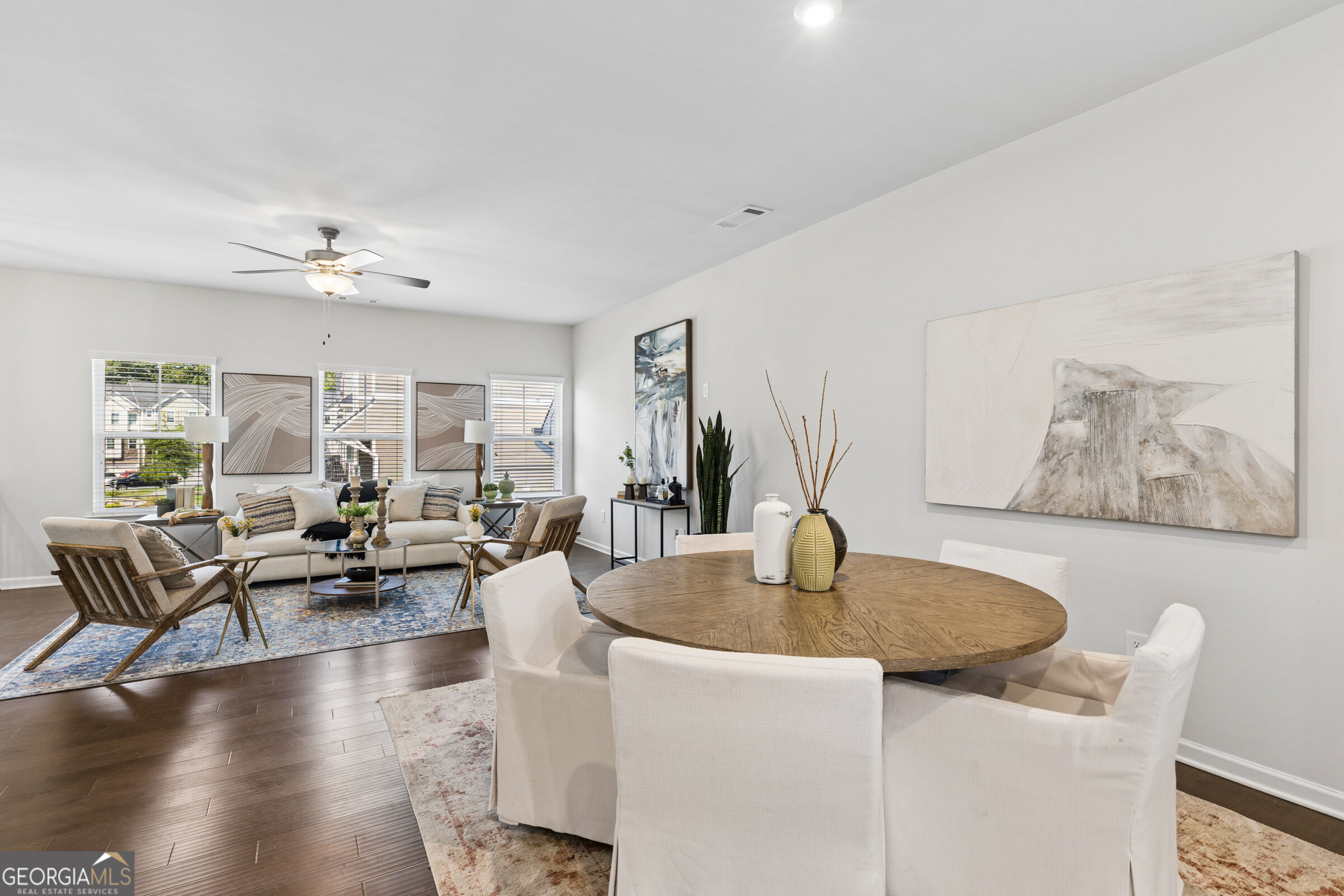 2513 Hedgeway Circle Property Photo 8