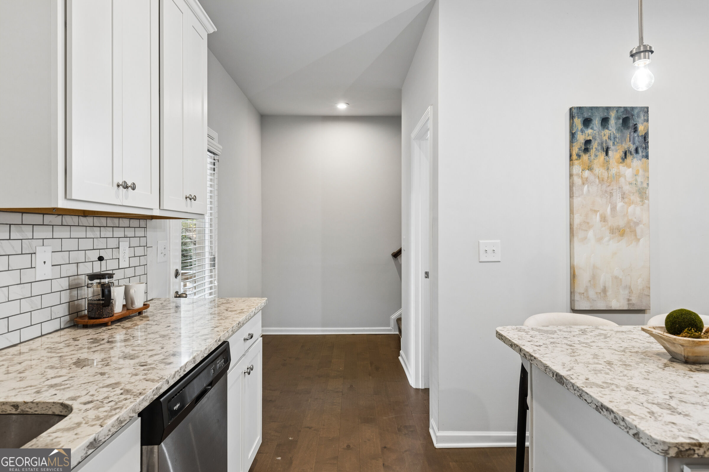 2513 Hedgeway Circle Property Photo 17