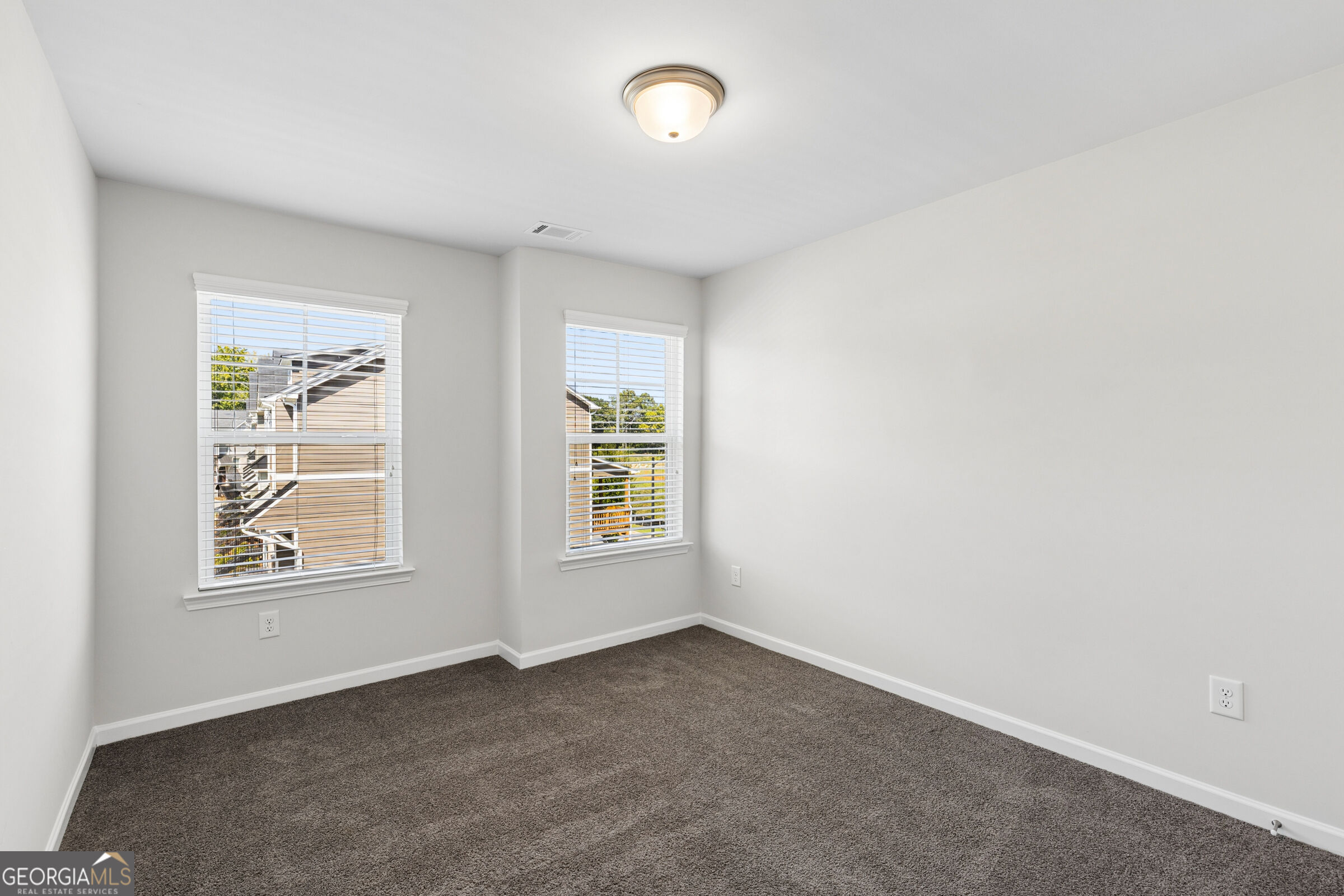 2513 Hedgeway Circle Property Photo 32