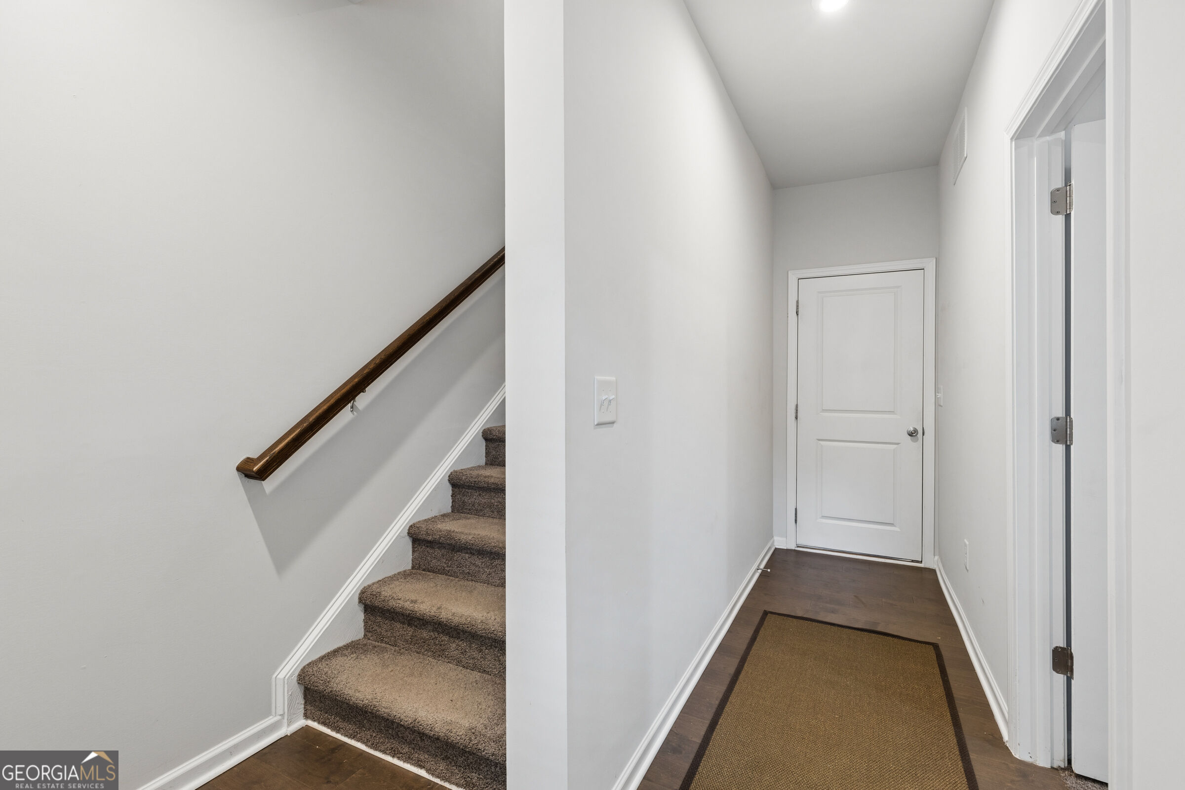 2513 Hedgeway Circle Property Photo 35